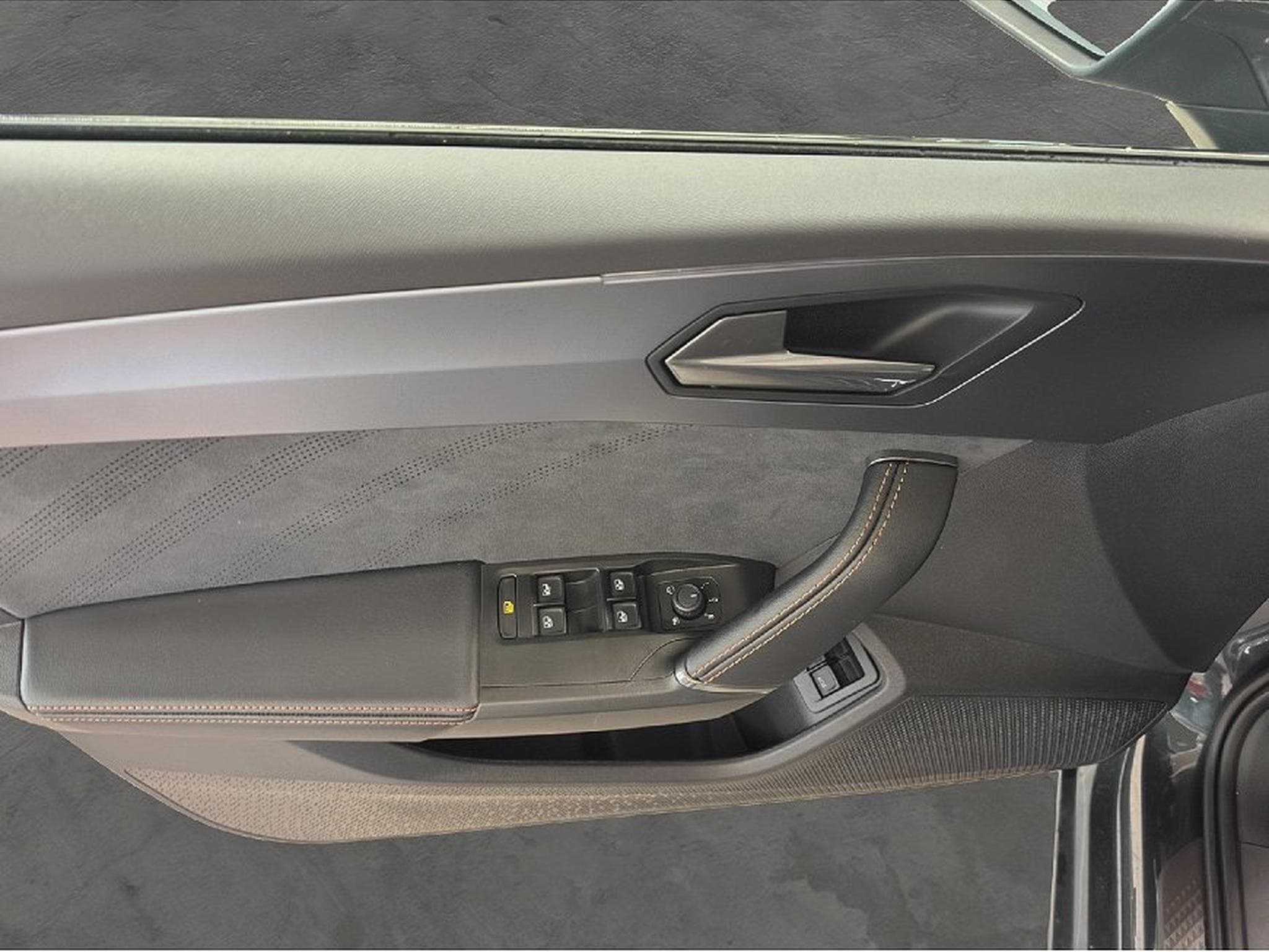 Cupra Leon (2025) - Photo 10