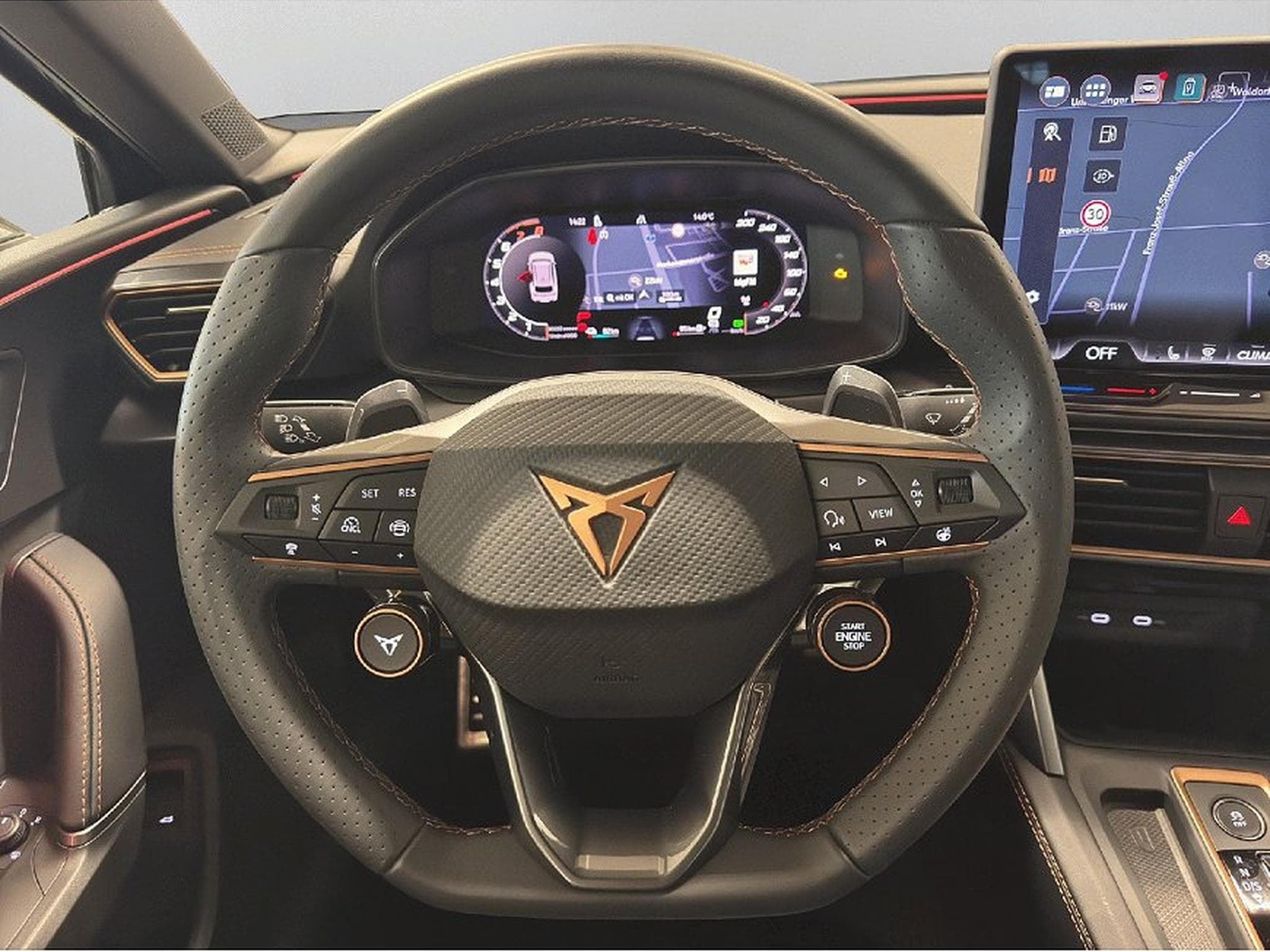 Cupra Leon (2025) - Photo 17