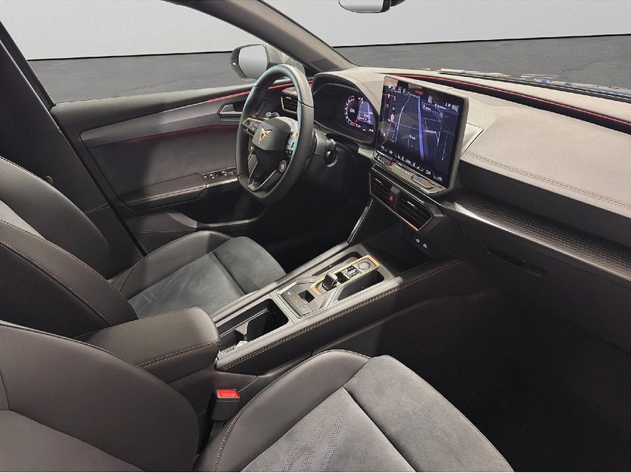 Cupra Leon (2025) - Photo 20