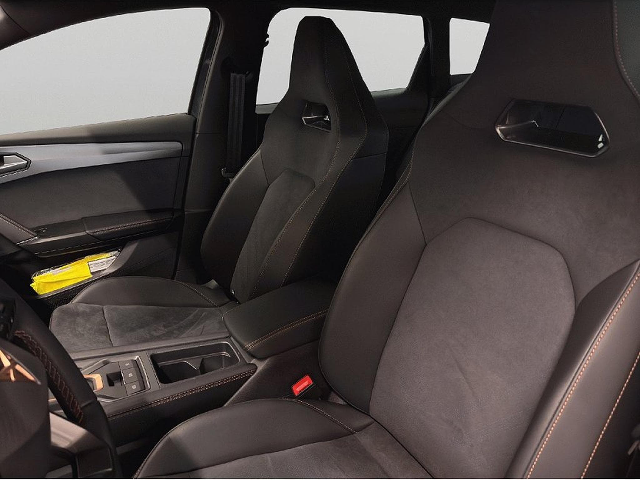 Cupra Leon (2025) - Photo 9