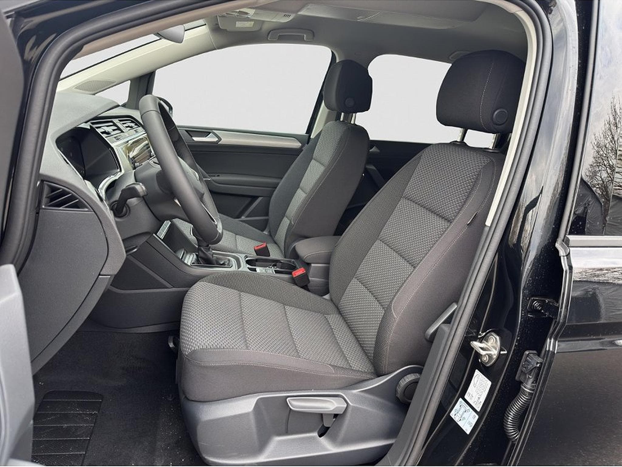 VW Touran (2026) - Photo 10