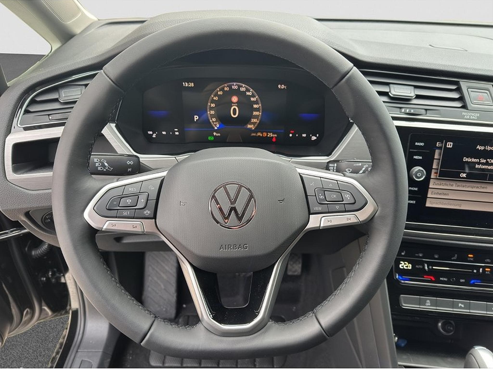 VW Touran (2026) - Photo 11