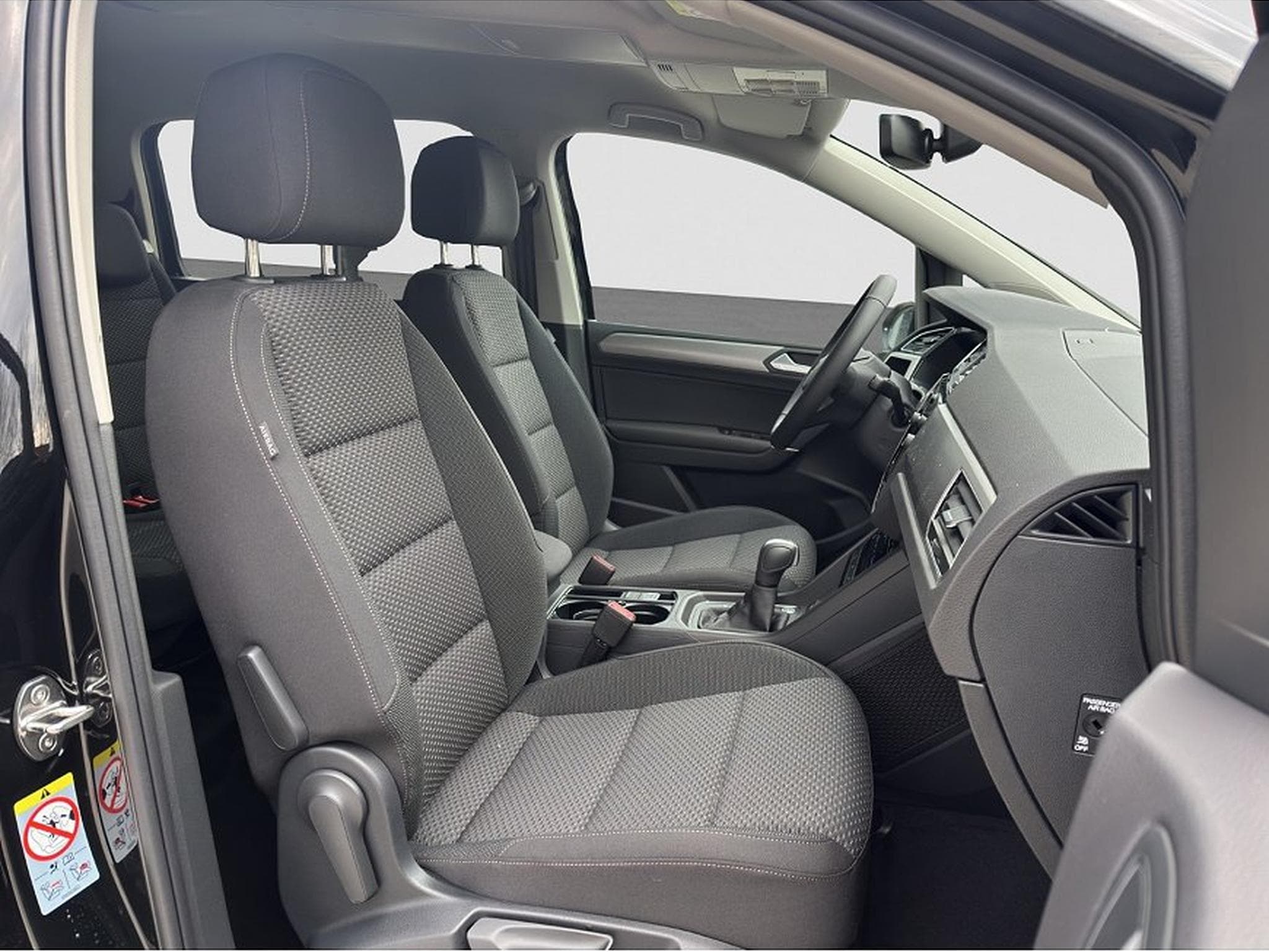 VW Touran (2026) - Photo 12