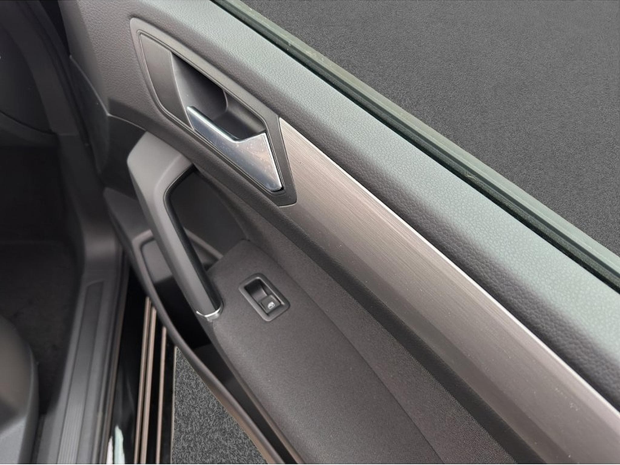 VW Touran (2026) - Photo 24