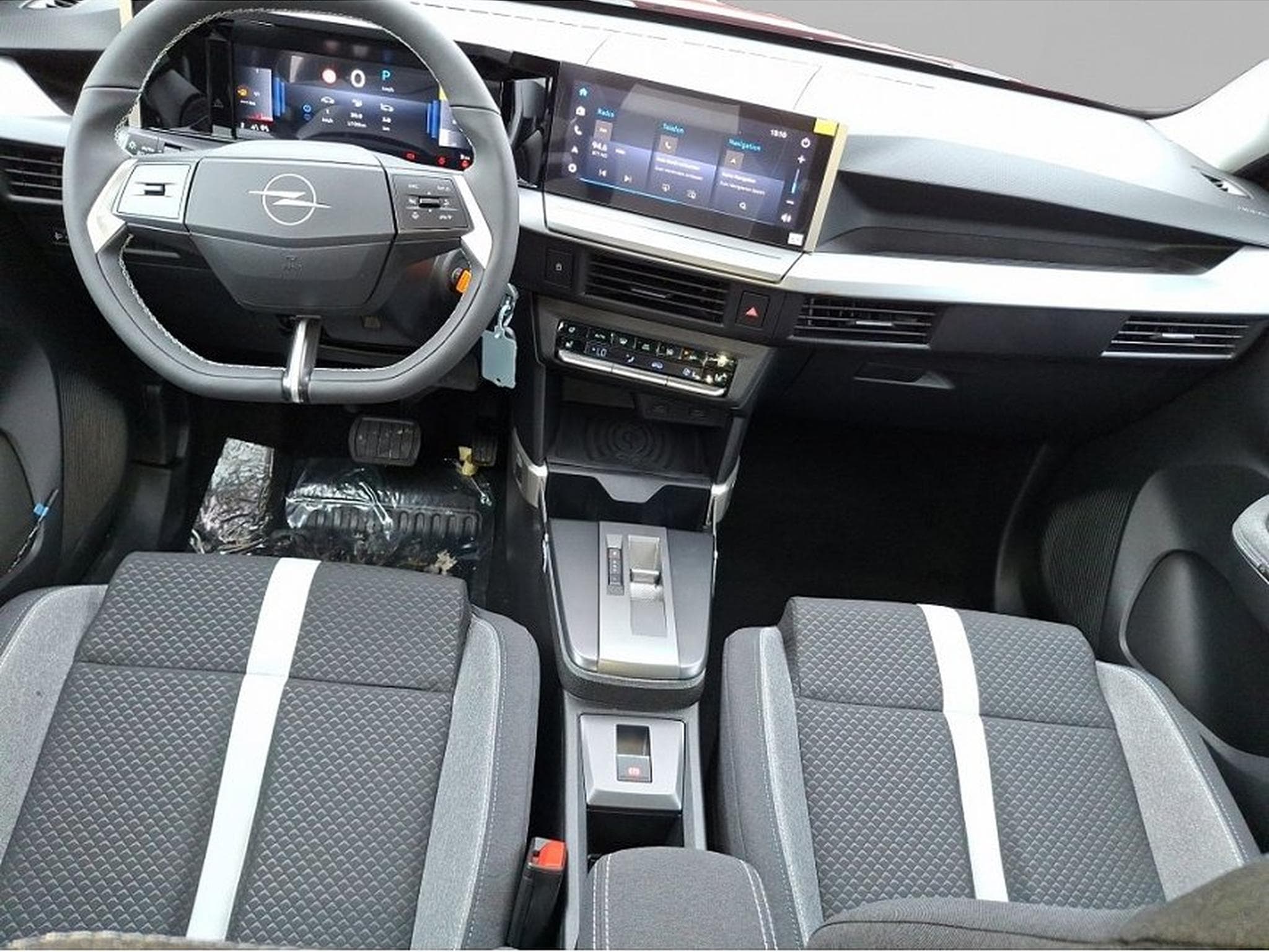 Opel Frontera (2026) - Photo 5