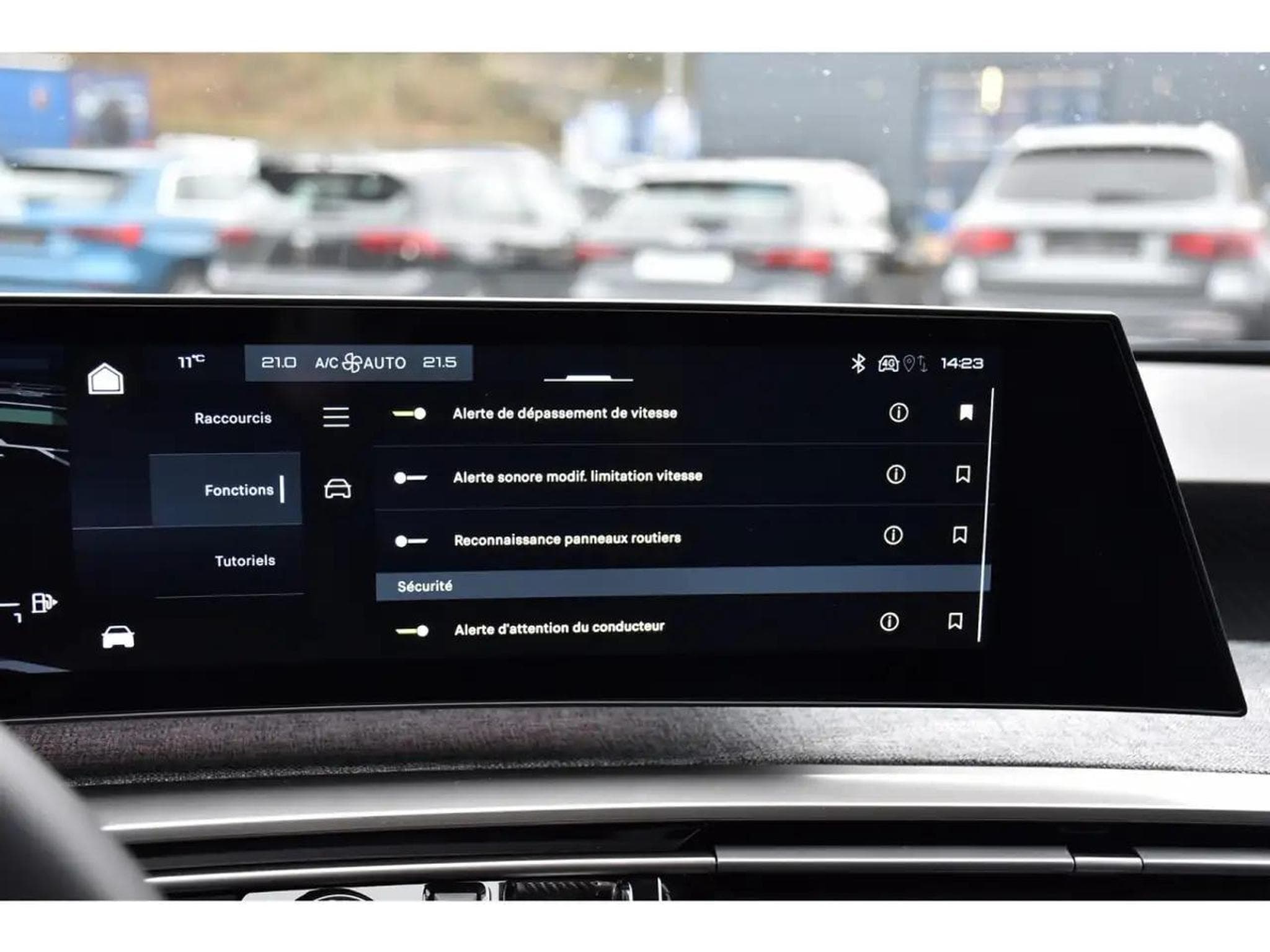 Peugeot 5008 (2025) - Photo 16