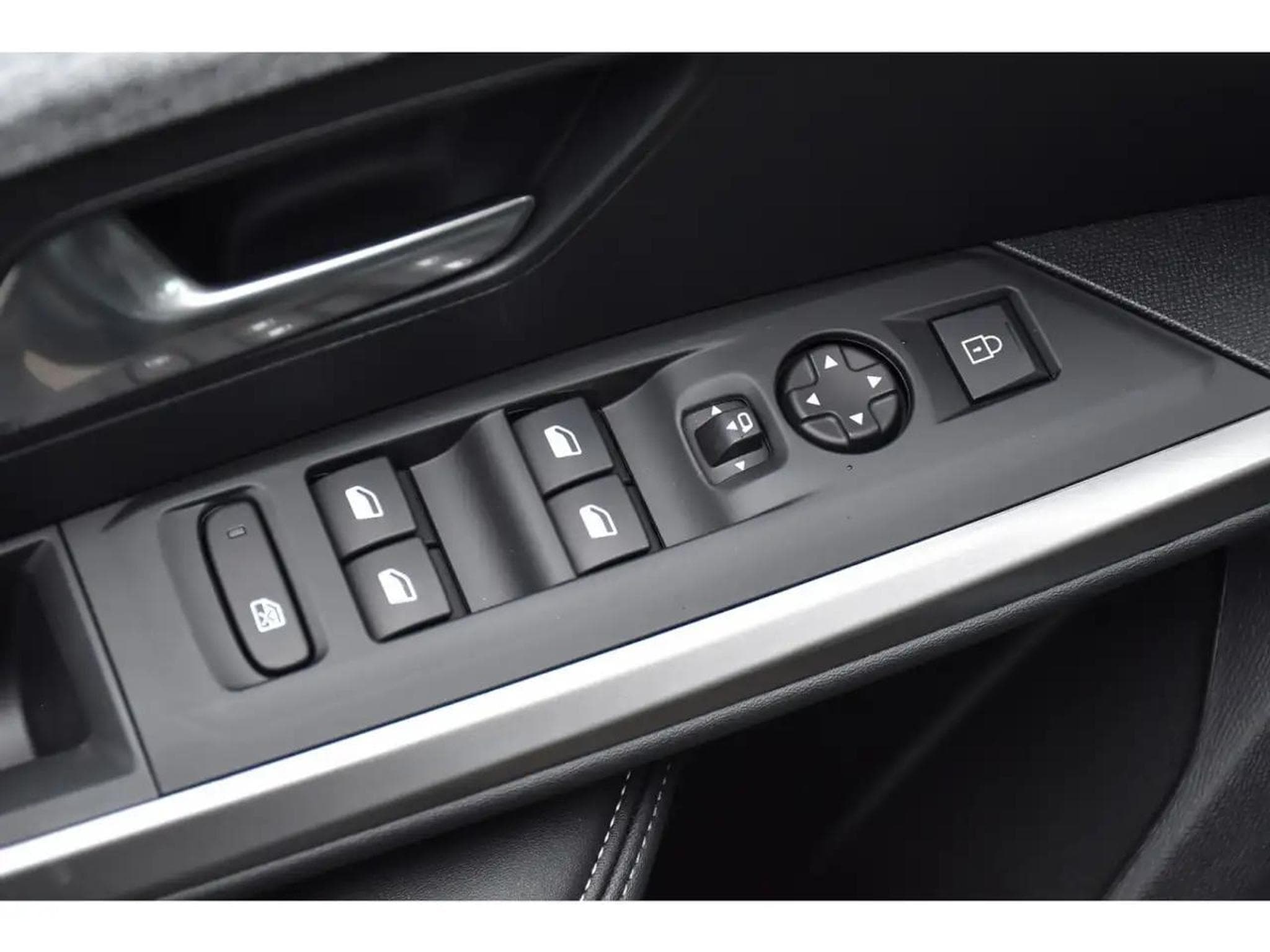 Peugeot 5008 (2025) - Photo 22