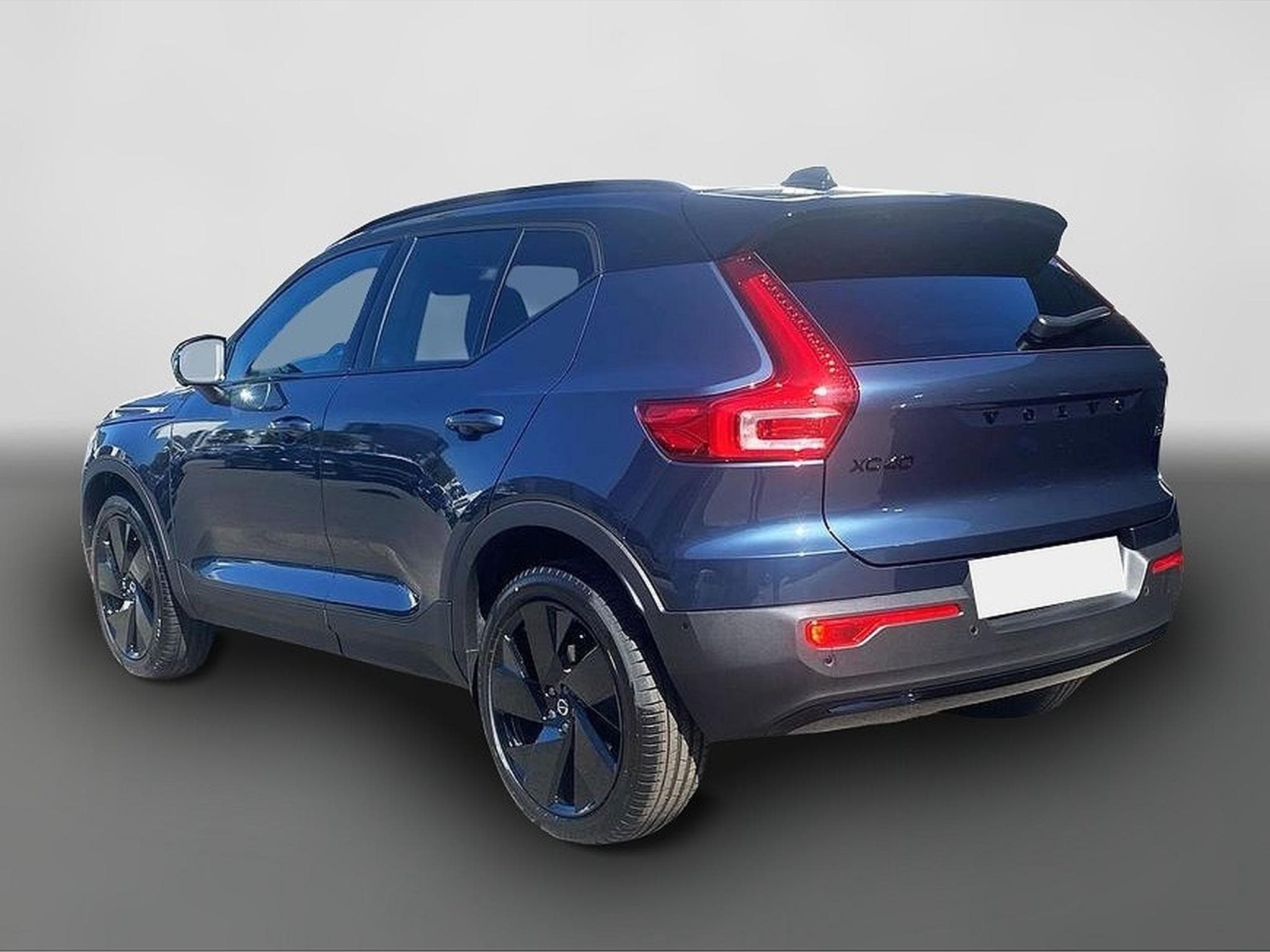 Volvo XC40 (2024) - Photo 2