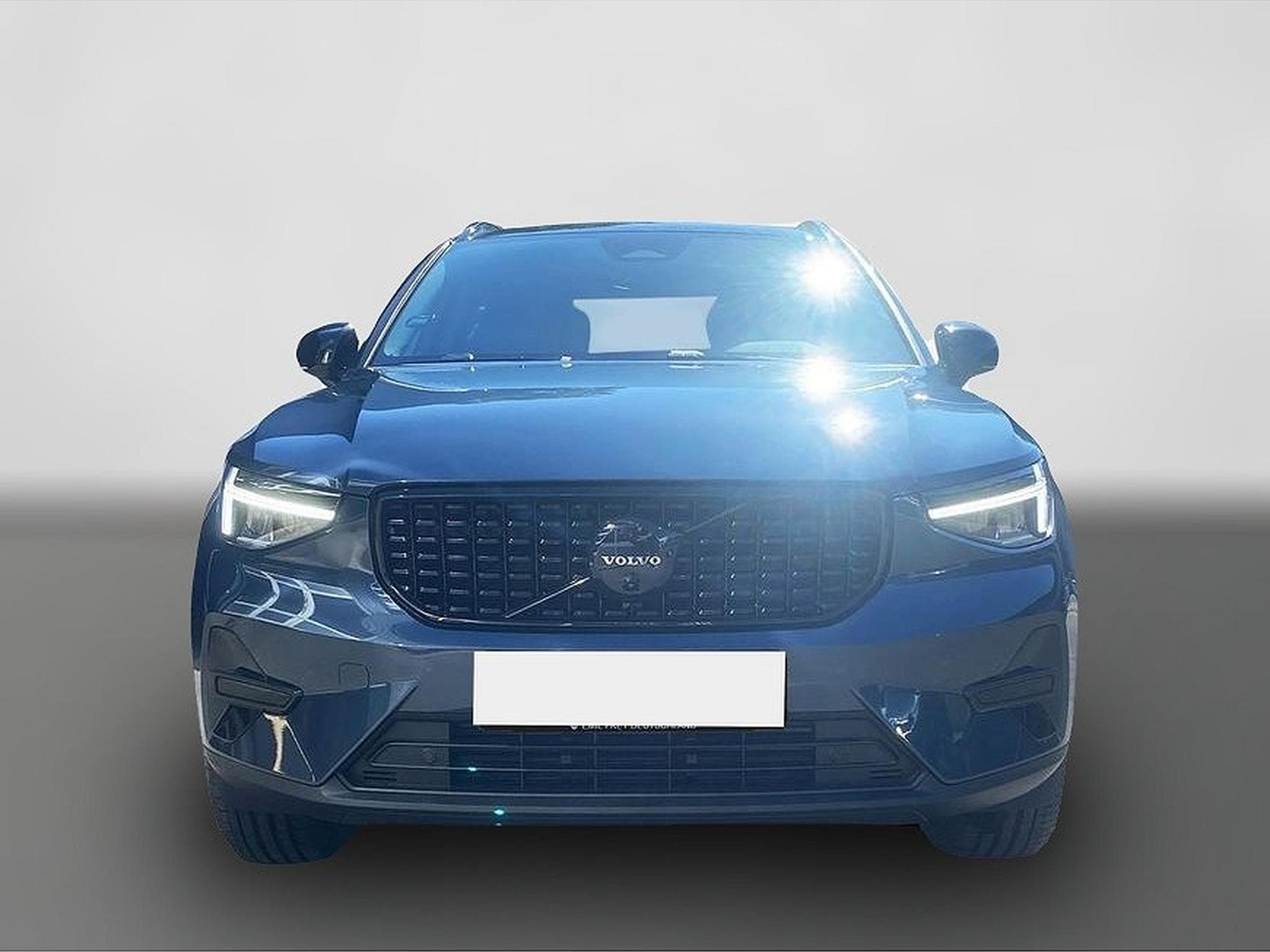 Volvo XC40 (2024) - Photo 3