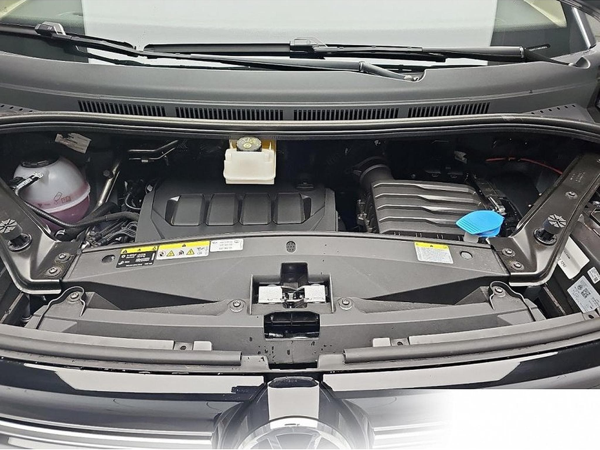 VW Multivan (2026) - Photo 14