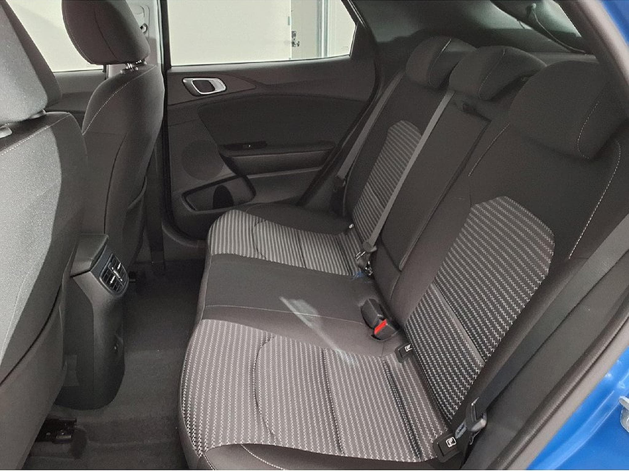 Kia XCeed (2025) - Photo 10