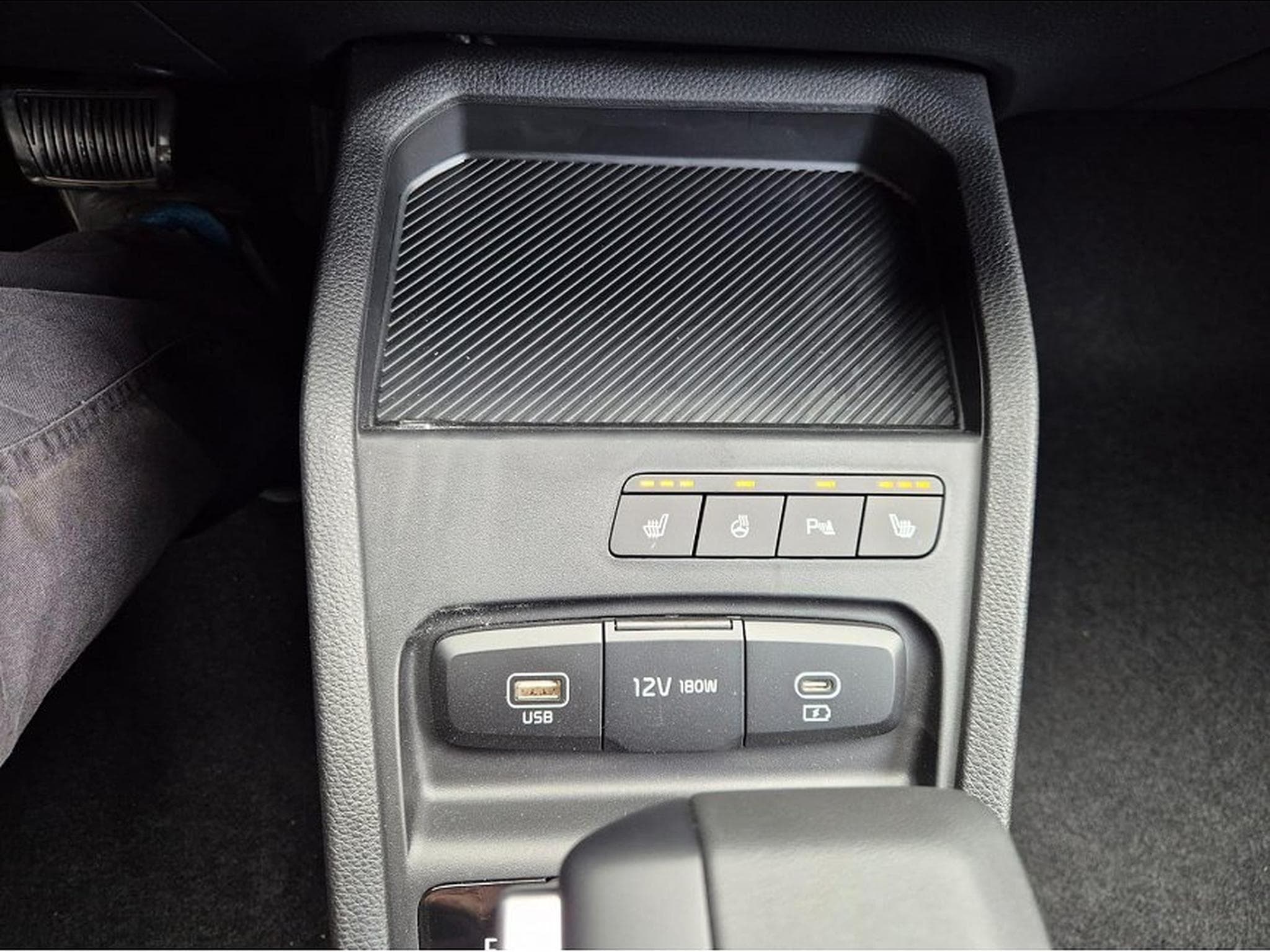 Kia Stonic (2026) - Photo 23