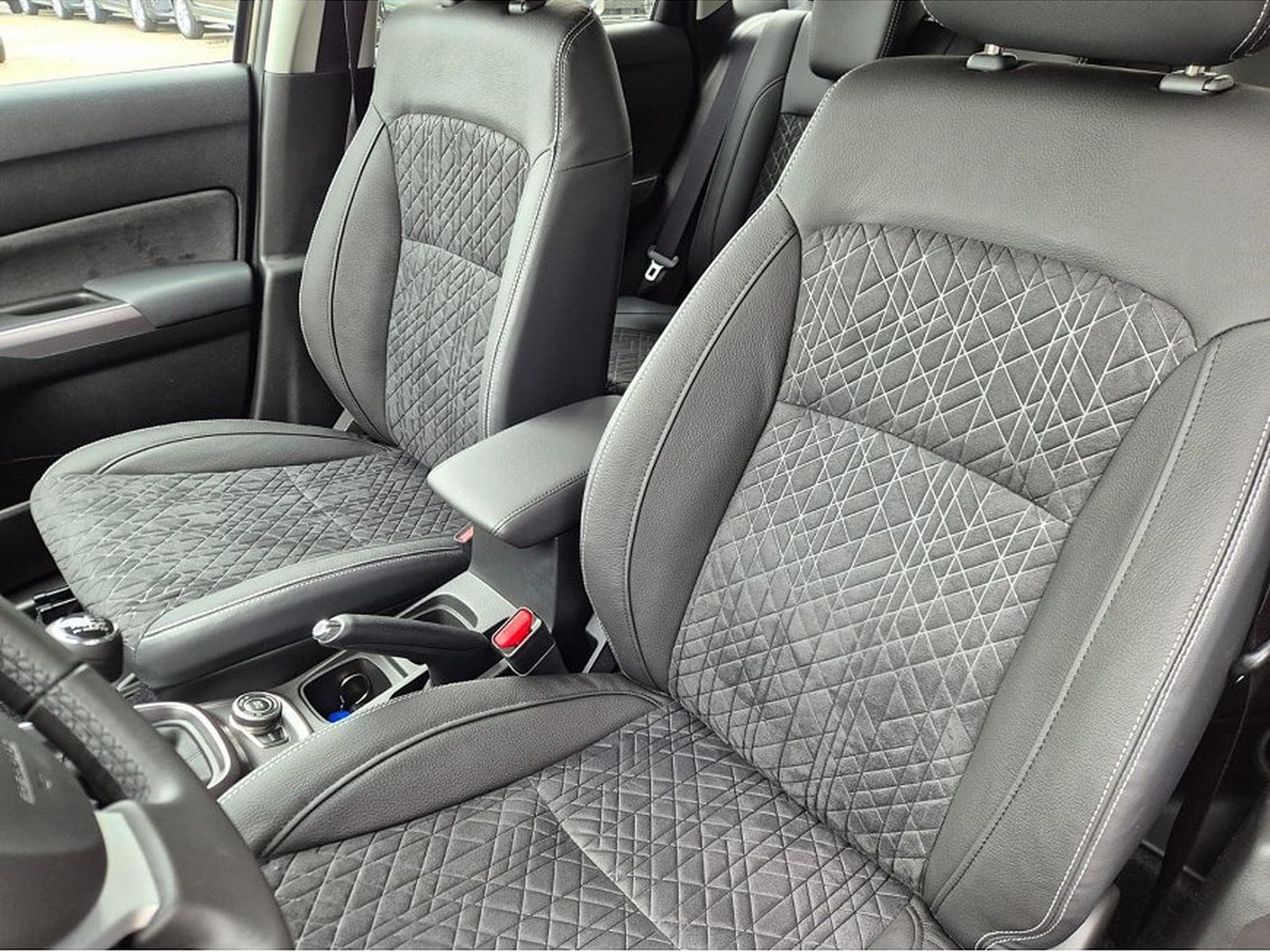 Suzuki Vitara (2026) - Photo 12