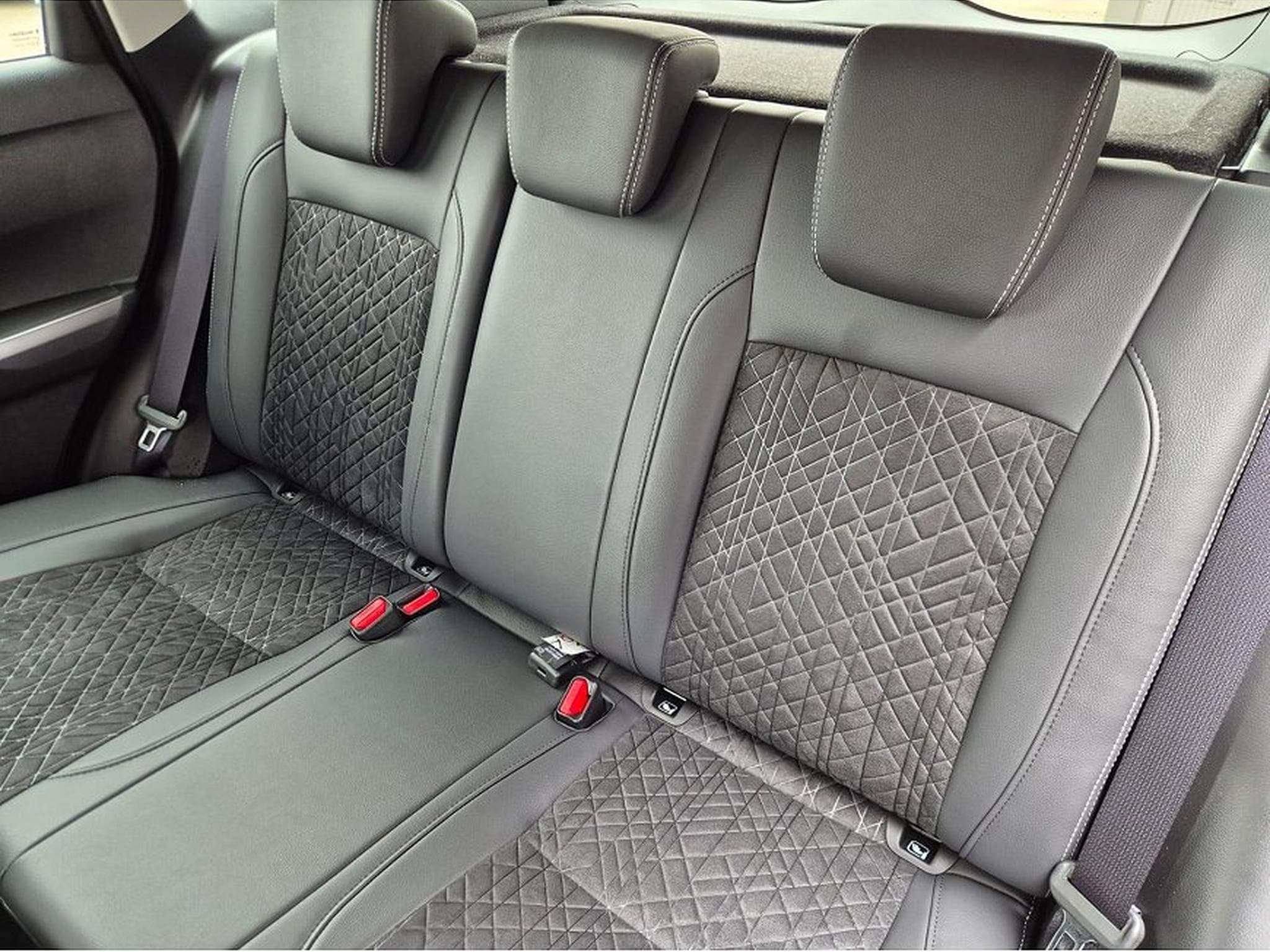 Suzuki Vitara (2026) - Photo 13