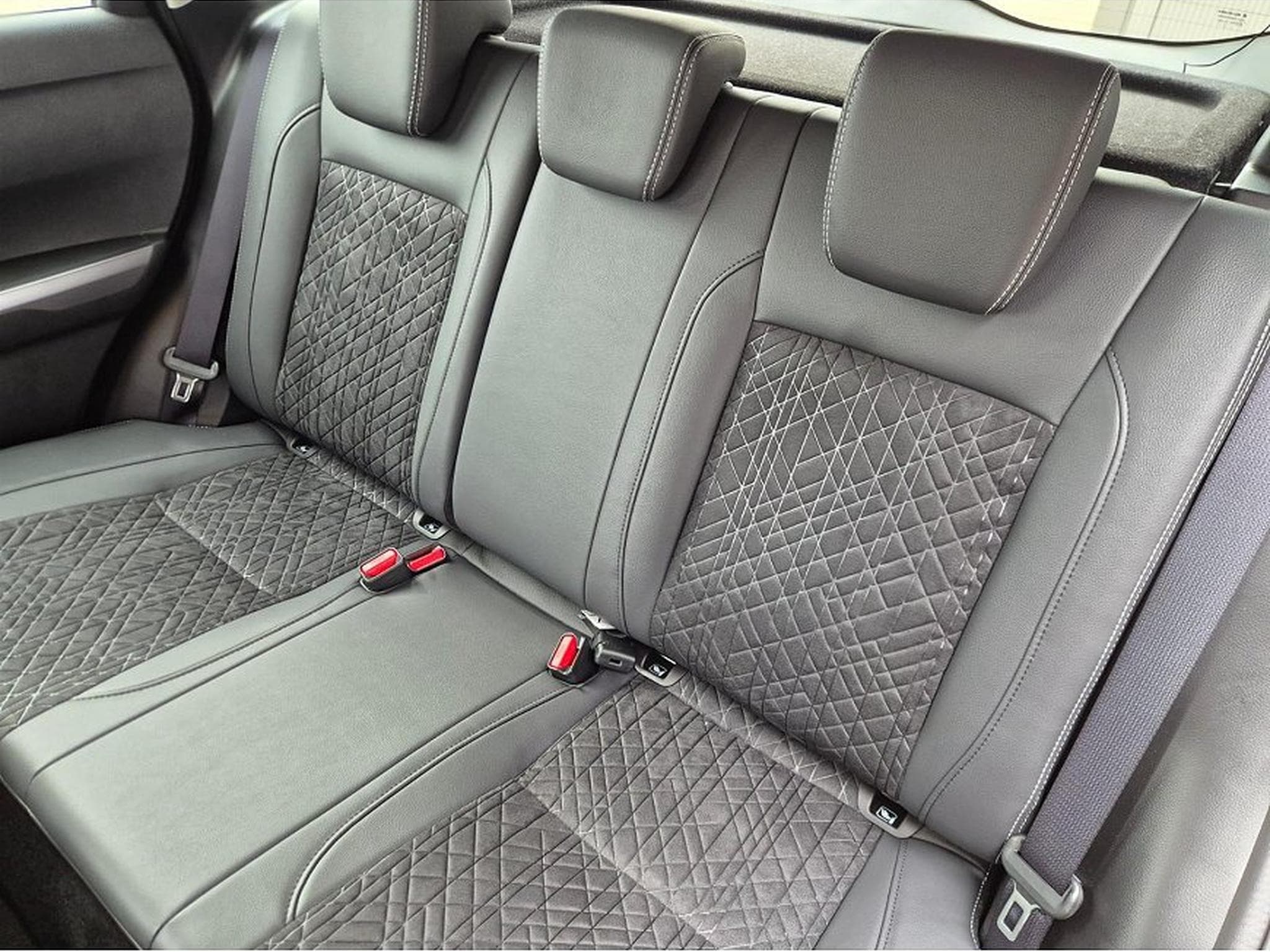 Suzuki Vitara (2026) - Photo 13