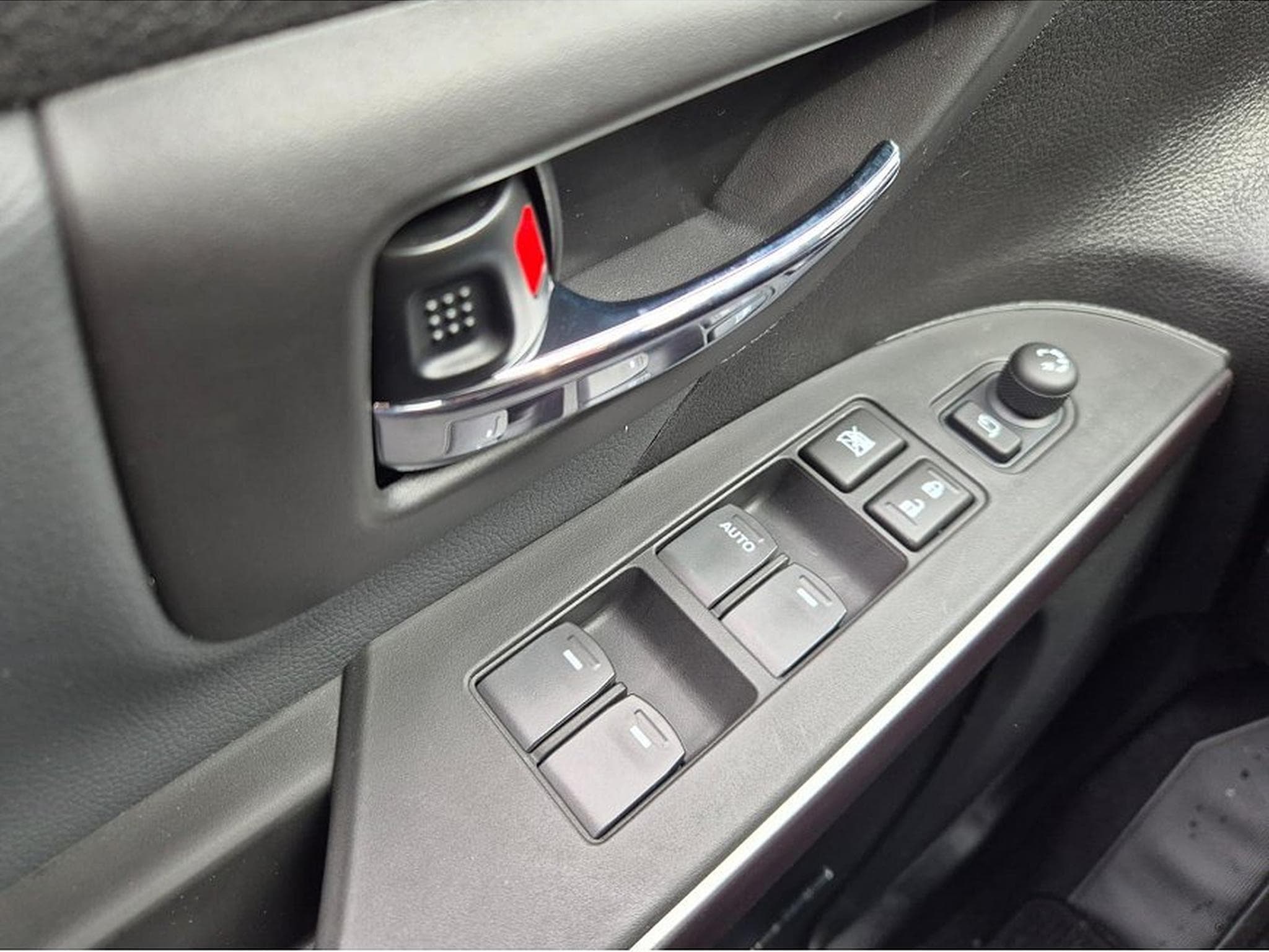 Suzuki S-Cross (2026) - Photo 13