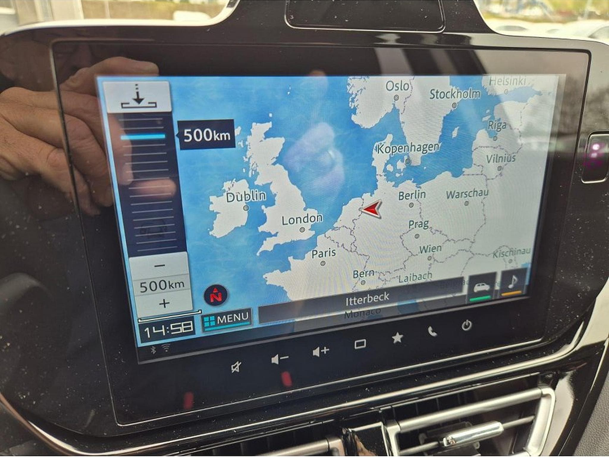 Suzuki S-Cross (2026) - Photo 17