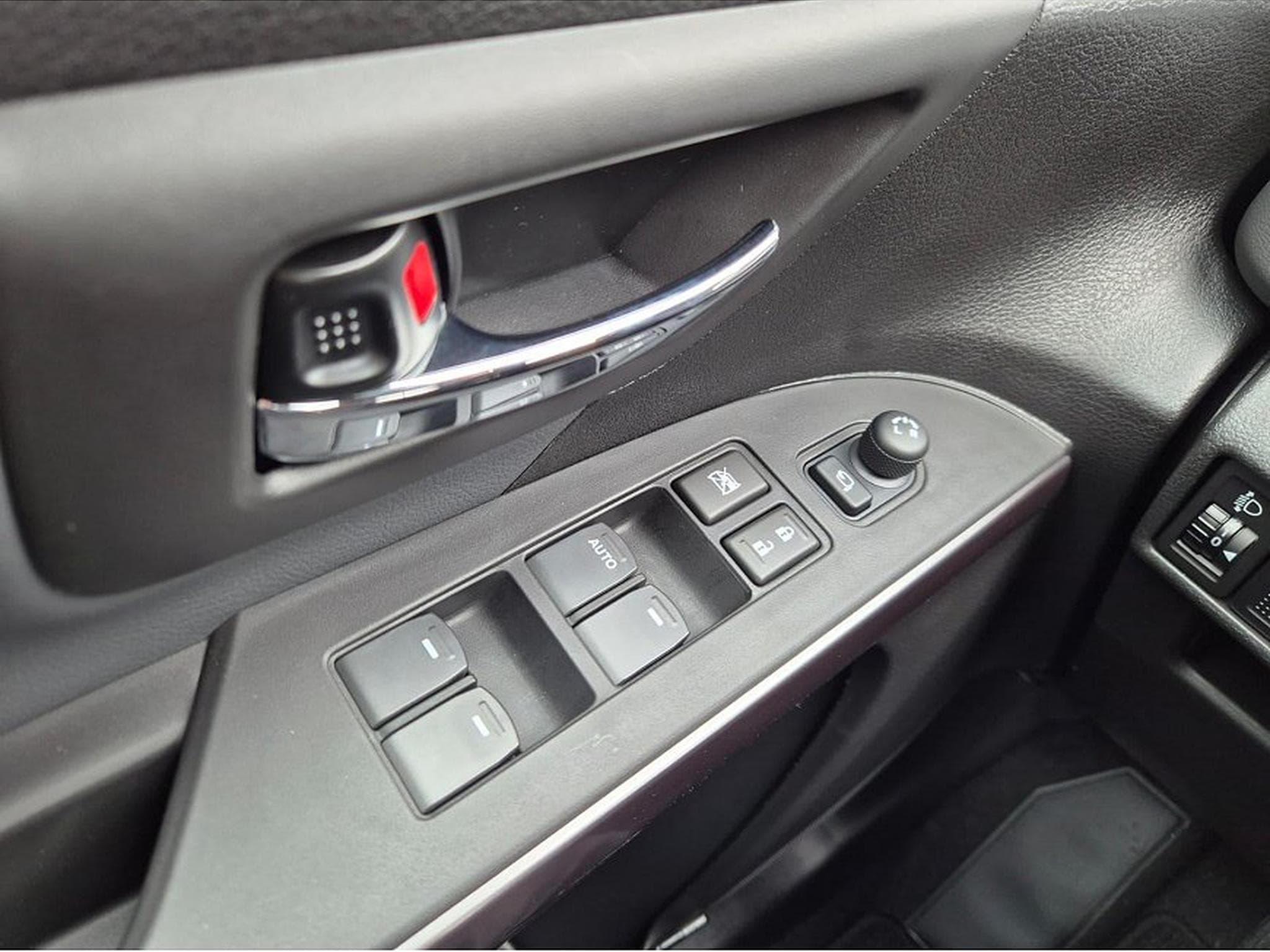 Suzuki S-Cross (2026) - Photo 13