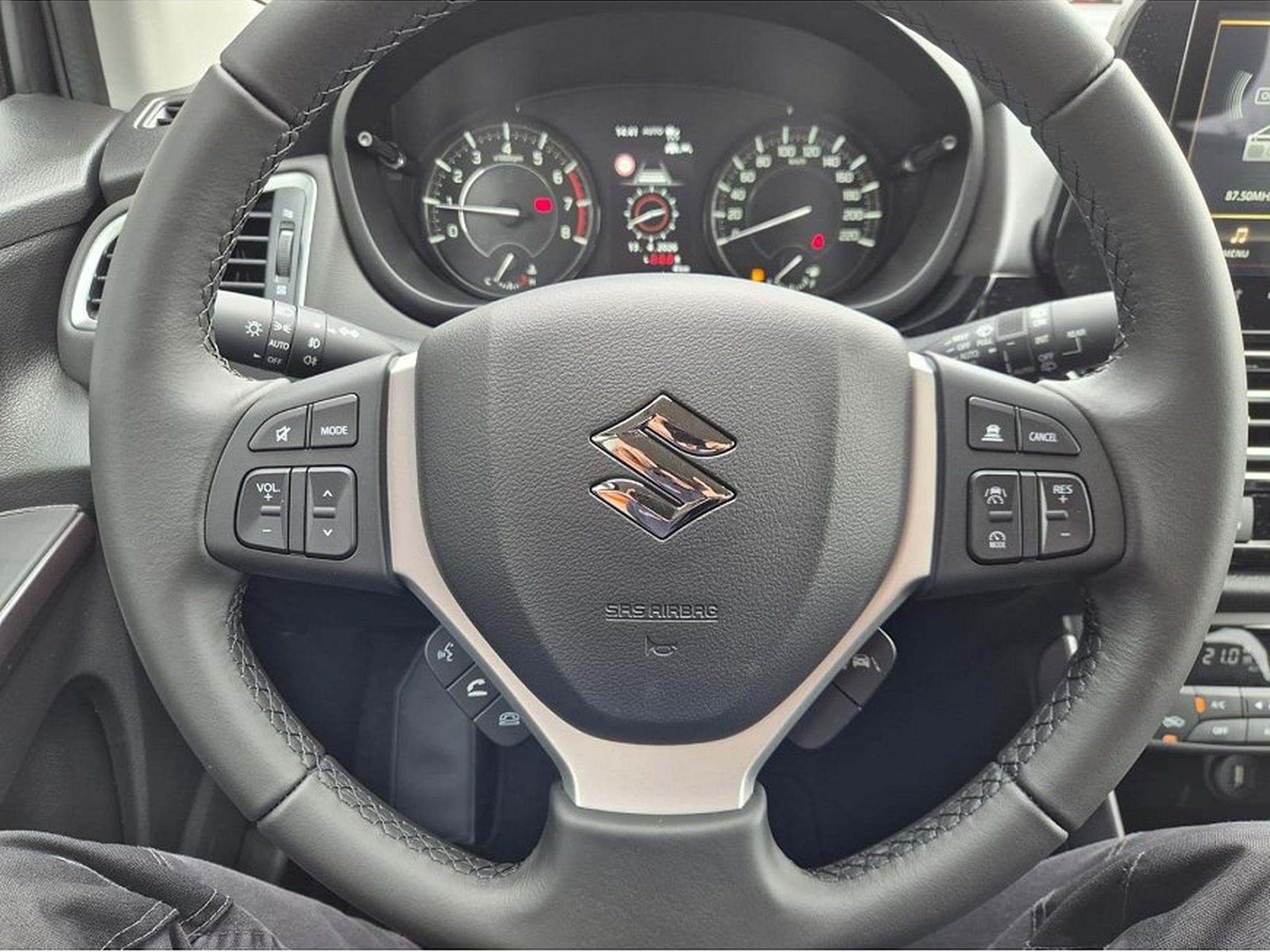 Suzuki S-Cross (2026) - Photo 15