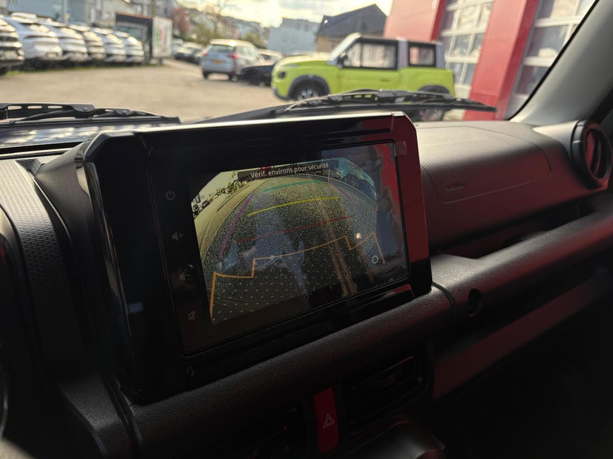 Suzuki Jimny 1.5 4WD ALLGRIP 5 PORTES (2025) - Photo 16