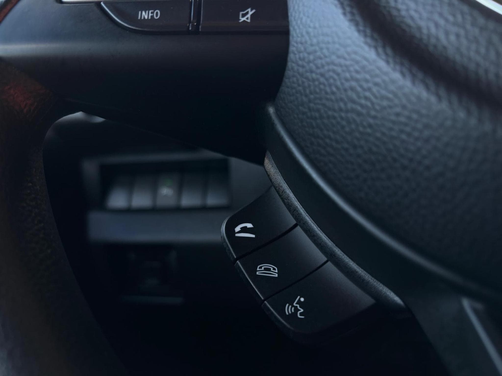 Suzuki Jimny 1.5 4WD ALLGRIP 5 PORTES (2025) - Photo 18