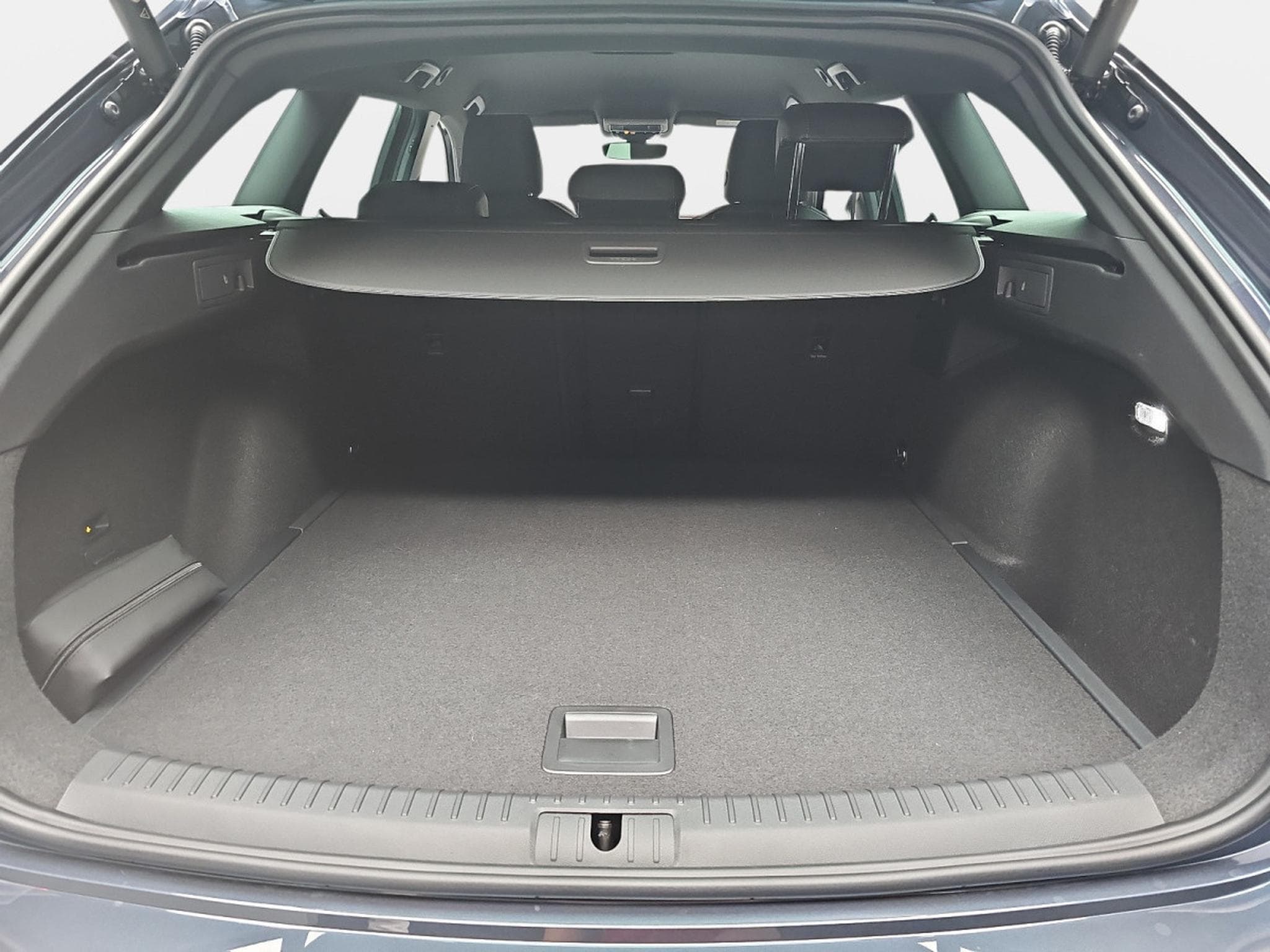 Cupra Leon 1.5 eTSi DSG 150 Kombi (2025) - Photo 18