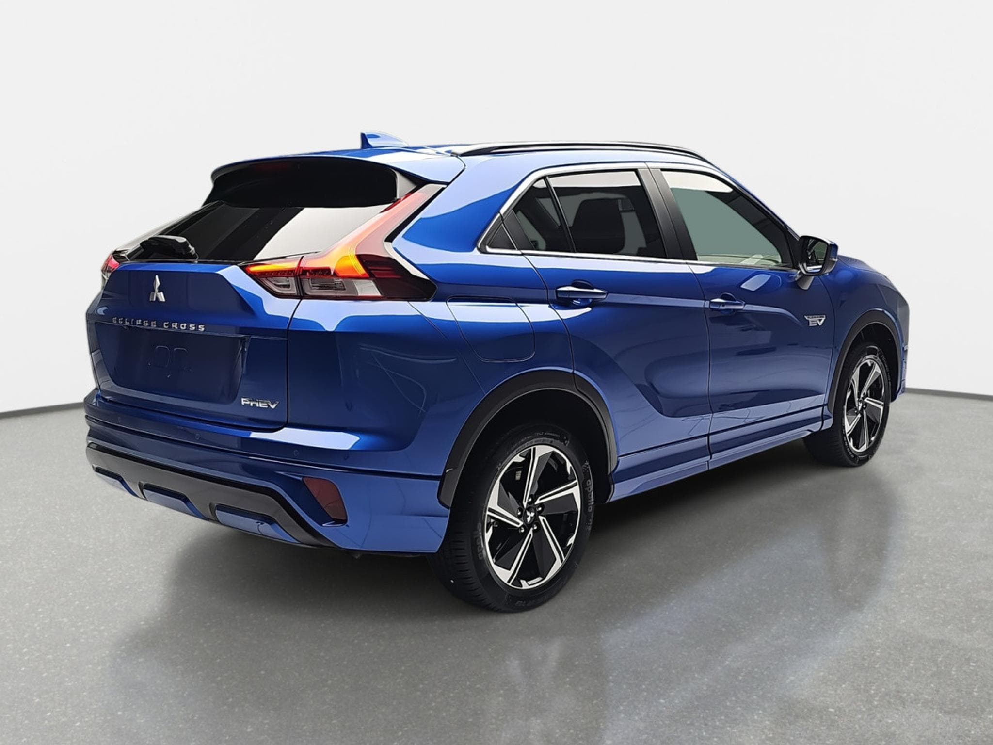 Mitsubishi Eclipse Cross 2.4 MIVEC PHEV CVT Select (2025) - Photo 3