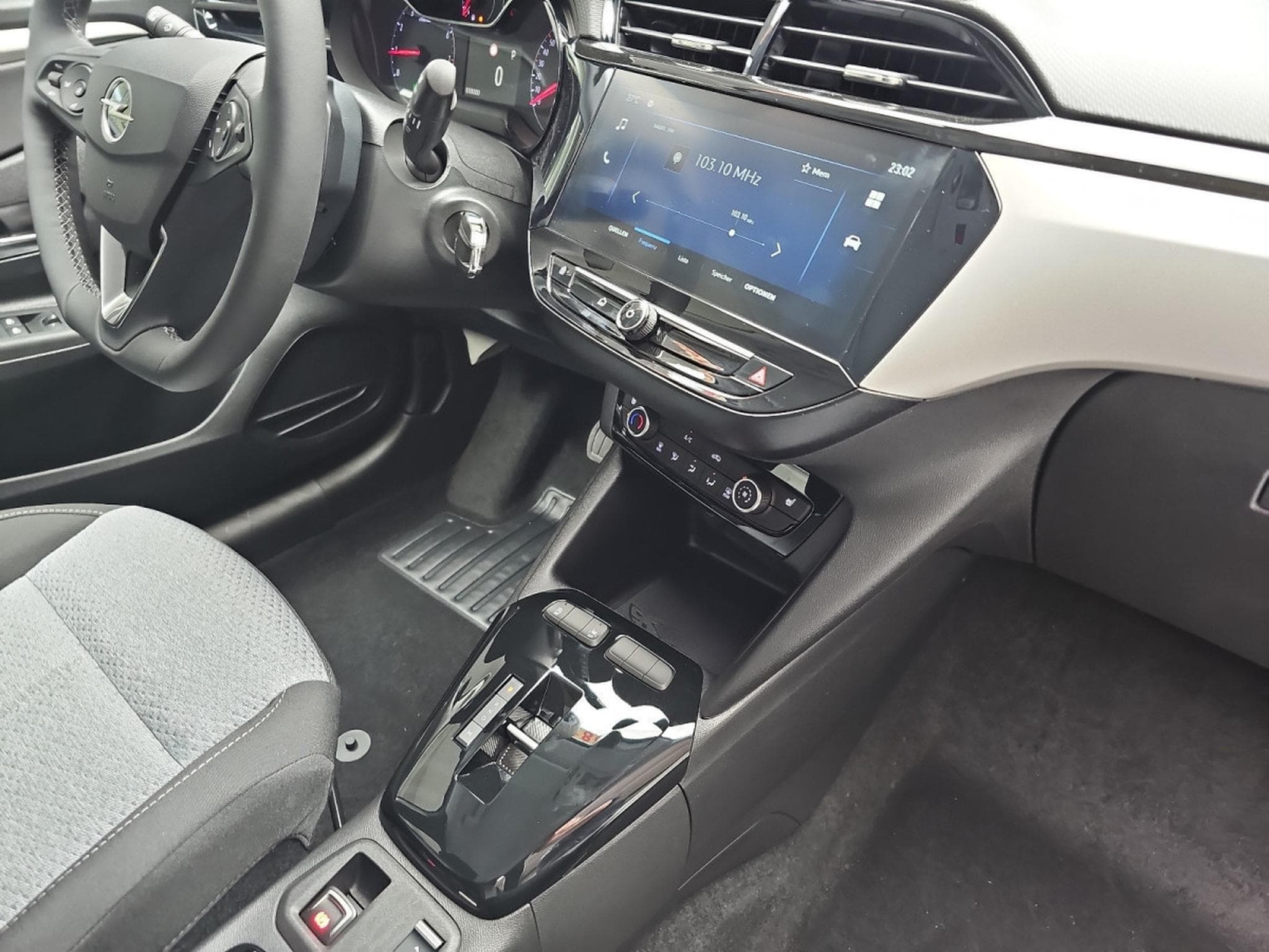 Opel Corsa 1.2 TURBO 101 Edition (2025) - Photo 16