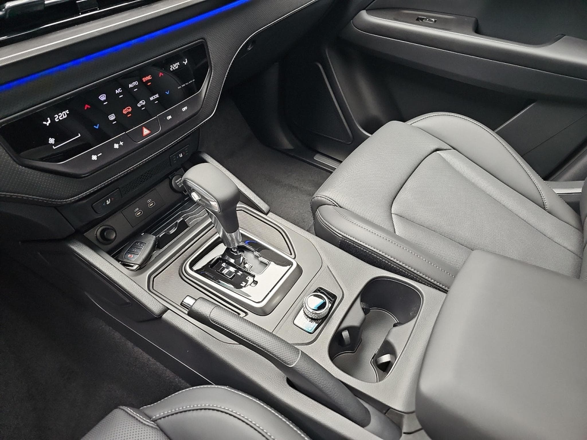 KGM Grand Musso 2.2 Diesel 202 AT 4WD Black (2026) - Photo 11