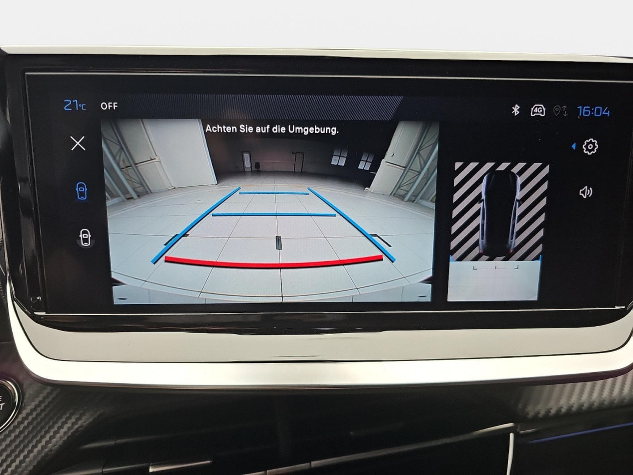 Peugeot 208 1.2 PureTech Hýbrid 110 E-DSC6 GT (2025) - Photo 11