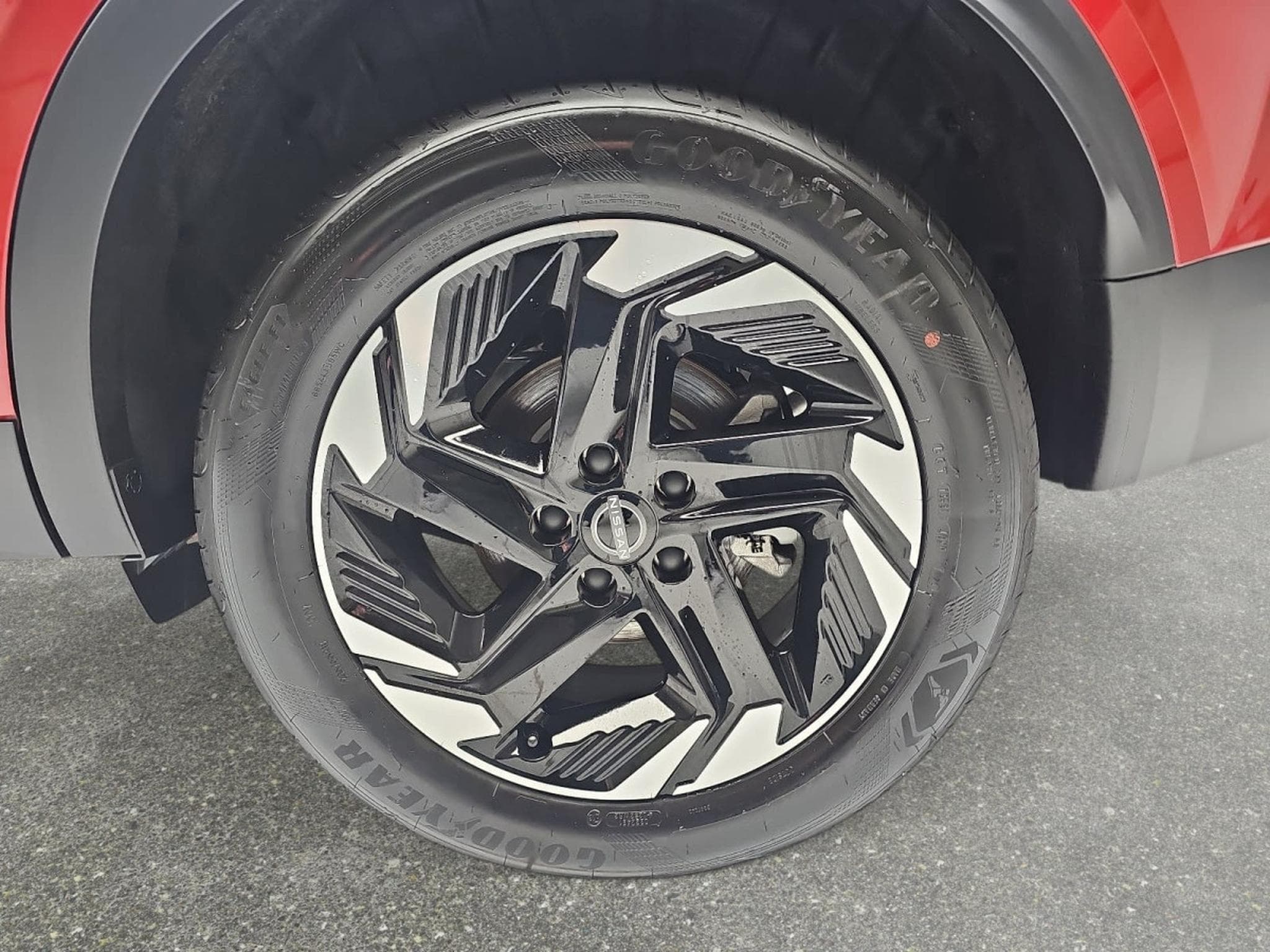 Nissan Qashqai 1.3 DIG-T 158 X-tronic N-Connecta (2026) - Photo 6