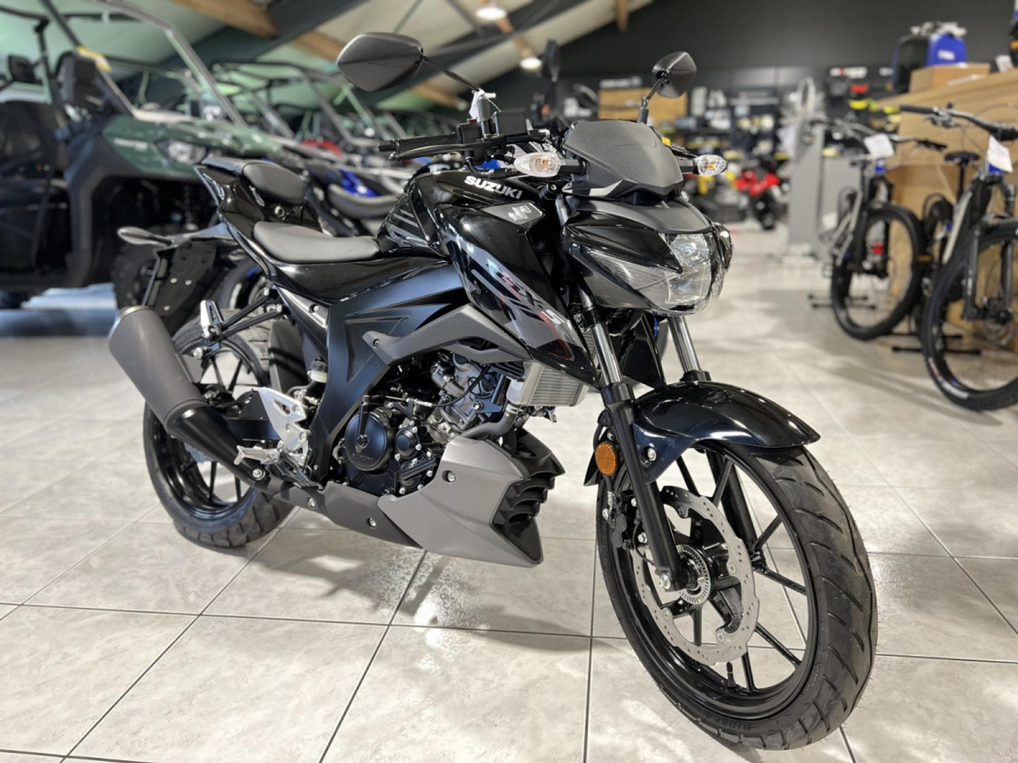 Suzuki GSX-S rabaissée 50 mm (2024) - Photo 6
