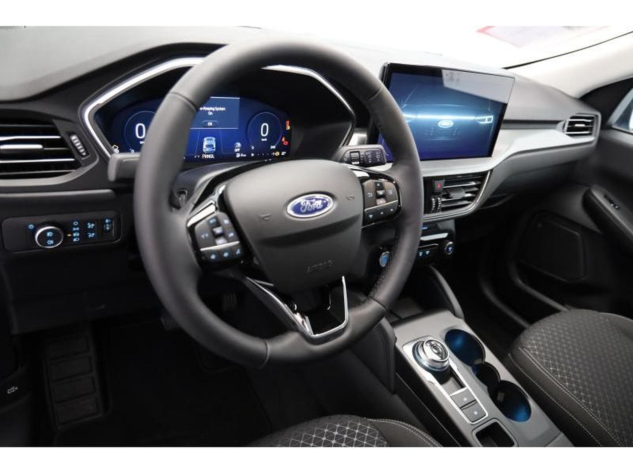 Ford Kuga III Titanium (2026) - Photo 12