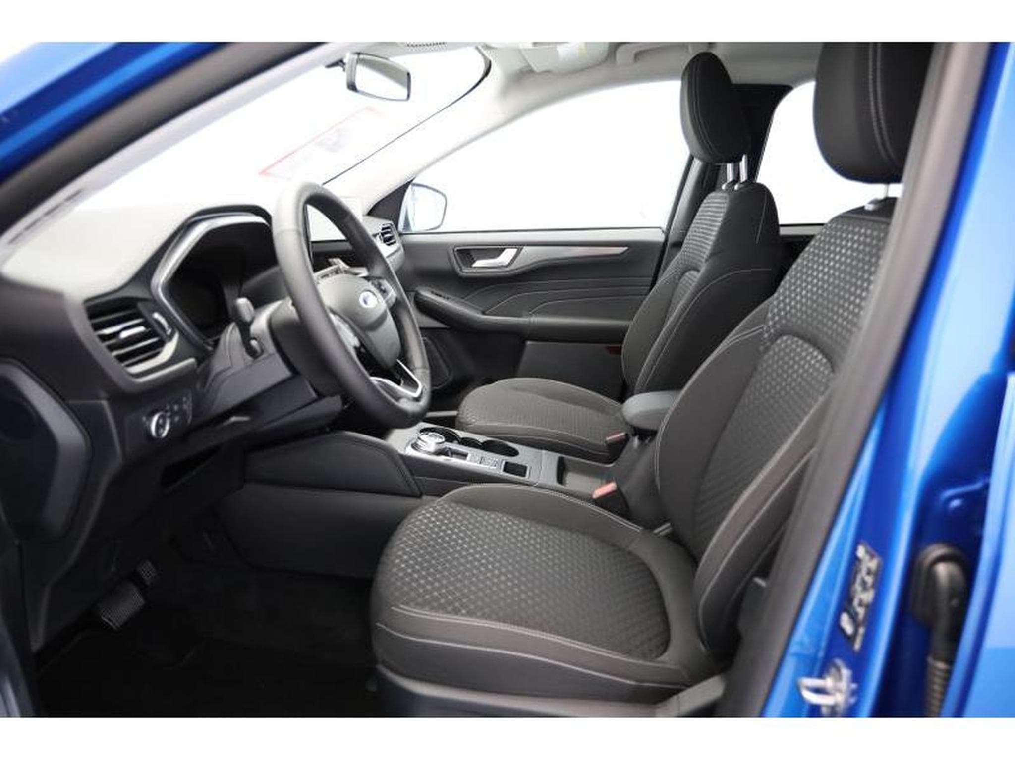 Ford Kuga III Titanium (2026) - Photo 4
