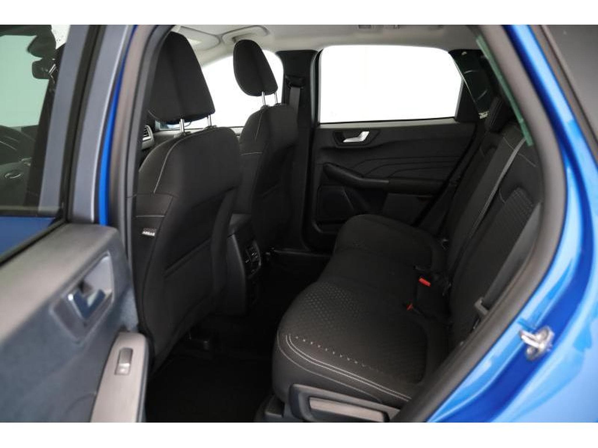Ford Kuga III Titanium (2026) - Photo 8