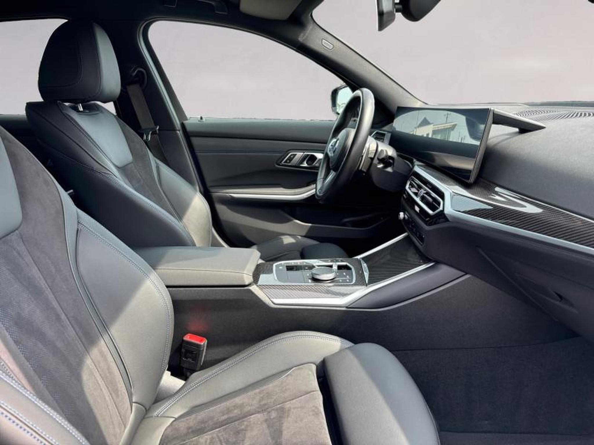 BMW 340 M340i xDrive berline Kit M Sport (2024) - Photo 10