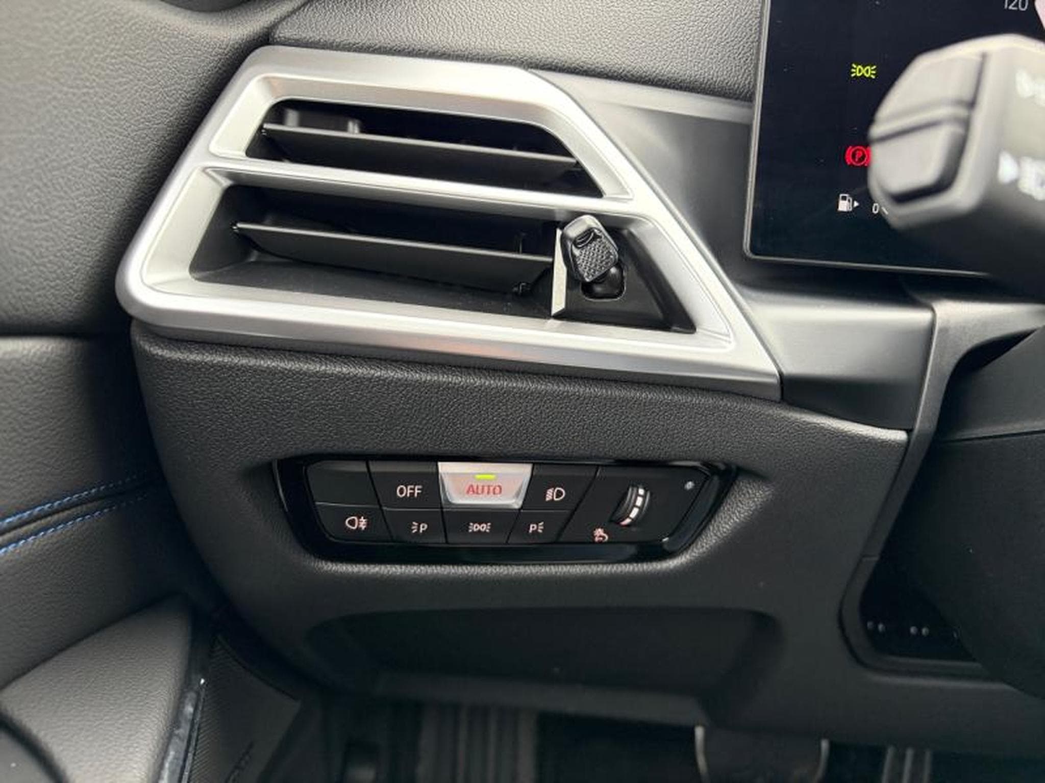 BMW 330 330d xDrive Touring Kit M Sport (2025) - Photo 10