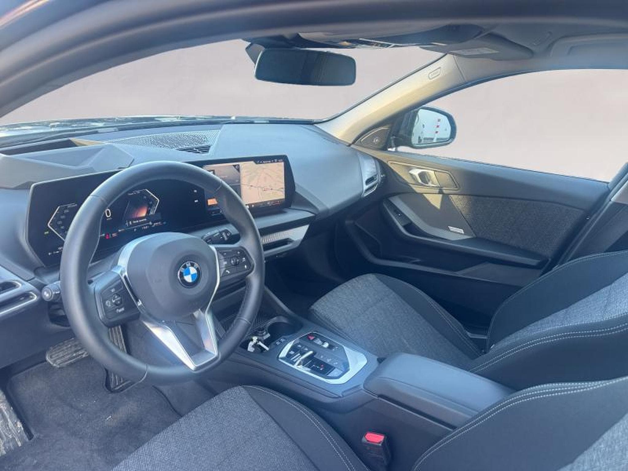 BMW 120 120 Kit M Sport (2024) - Photo 6