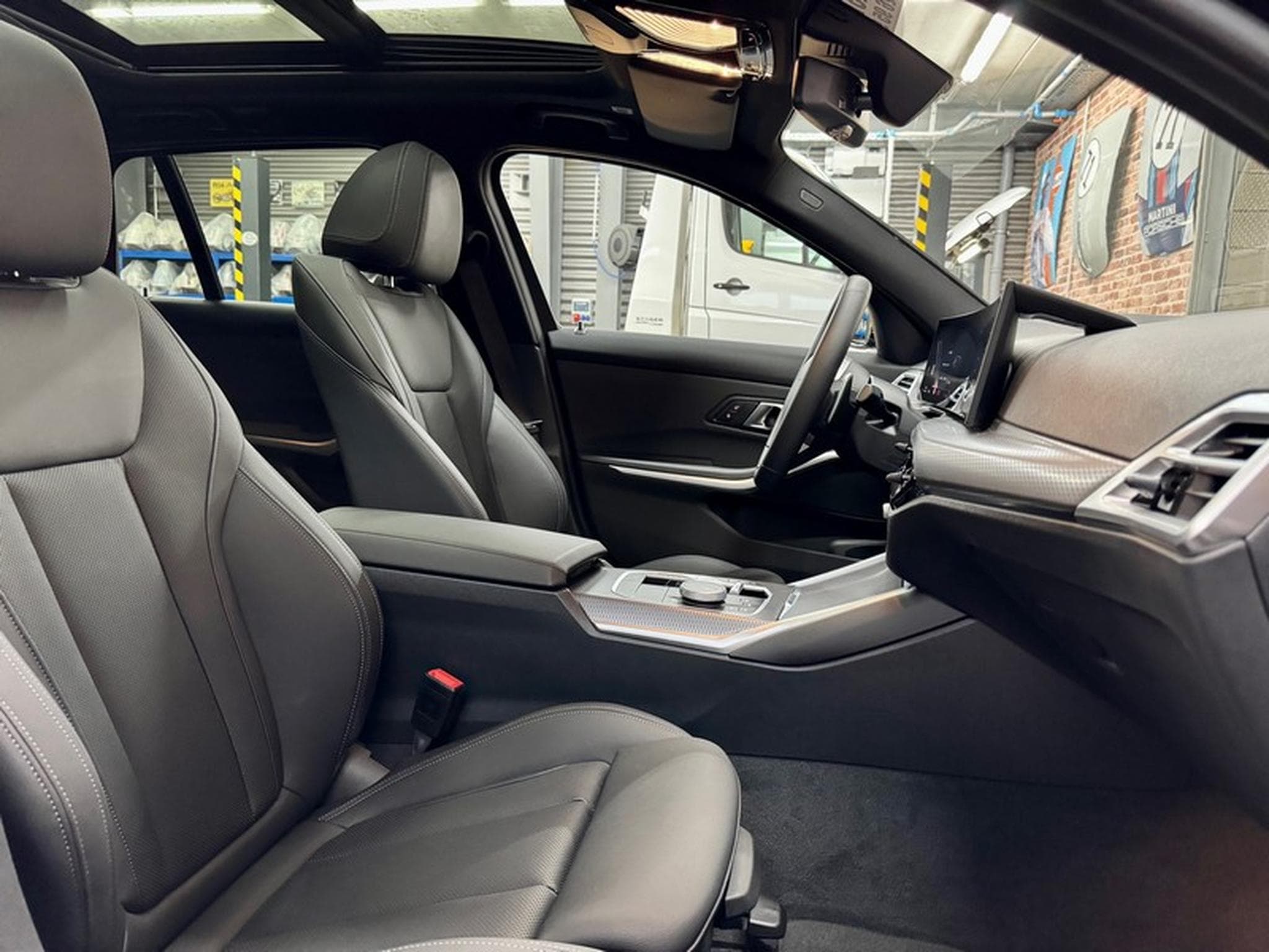 BMW 320 320dA Touring 2.0 190cv Auto M-SPORT (2024) - Photo 8