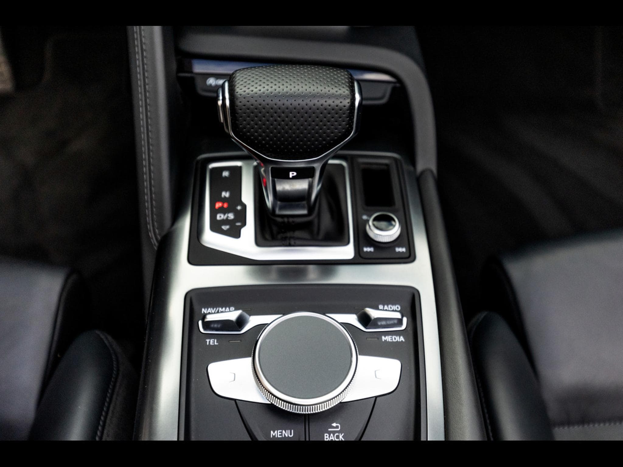 Audi R8 SPYDER V10 PERFORMANCE 5.2 FSI QUATTRO S-TRONIC – PACK KARHU (2022) - Foto 16