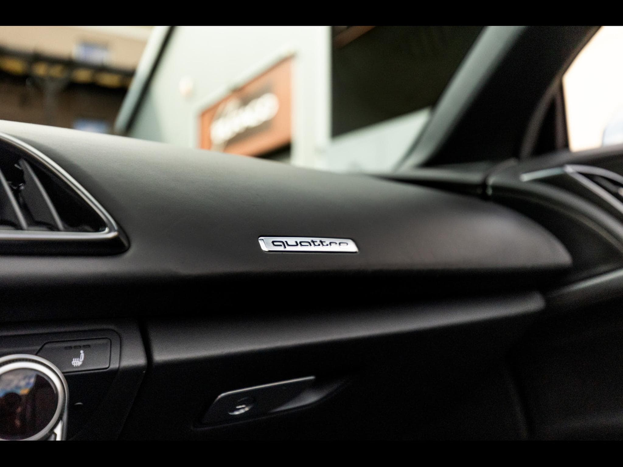 Audi R8 SPYDER V10 PERFORMANCE 5.2 FSI QUATTRO S-TRONIC – PACK KARHU (2022) - Foto 17