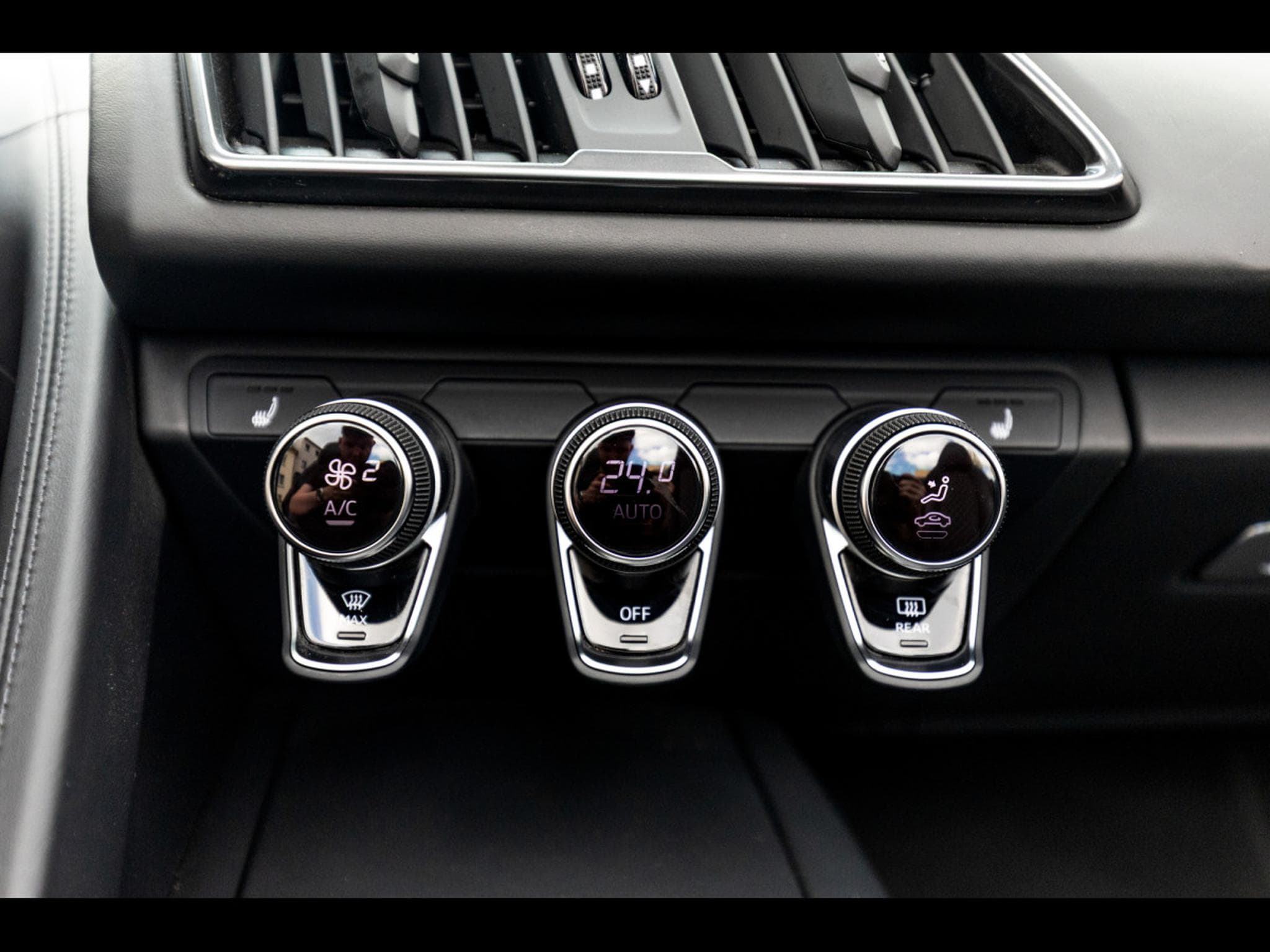 Audi R8 SPYDER V10 PERFORMANCE 5.2 FSI QUATTRO S-TRONIC – PACK KARHU (2022) - Foto 19