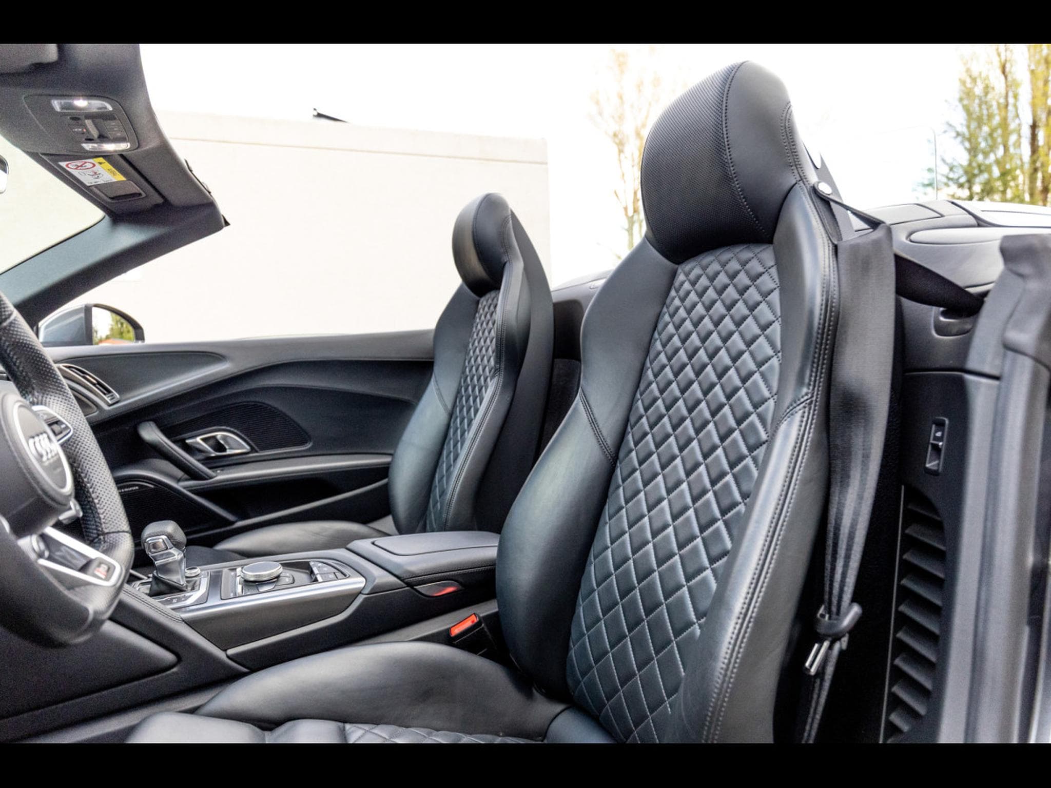 Audi R8 SPYDER V10 PERFORMANCE 5.2 FSI QUATTRO S-TRONIC – PACK KARHU (2022) - Foto 23