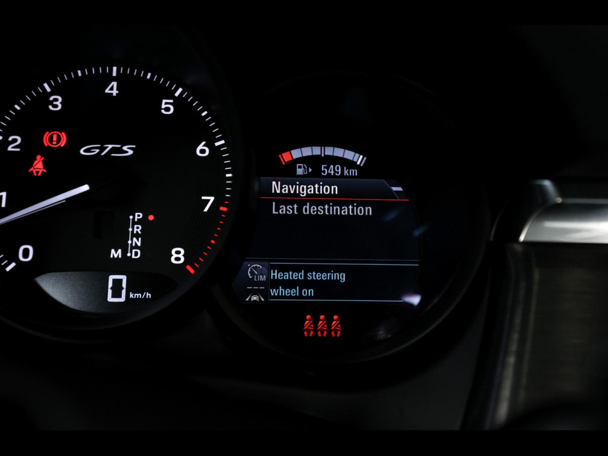 Porsche Macan III GTS PDK – VOLCANO GREY (2021) - Foto 22