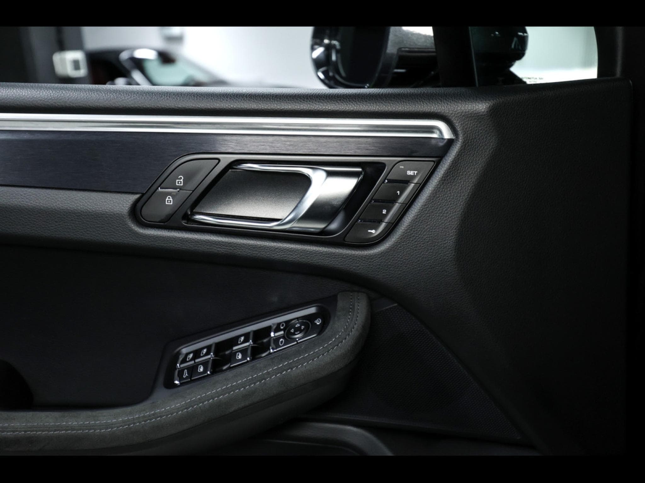 Porsche Macan III GTS PDK – VOLCANO GREY (2021) - Foto 24