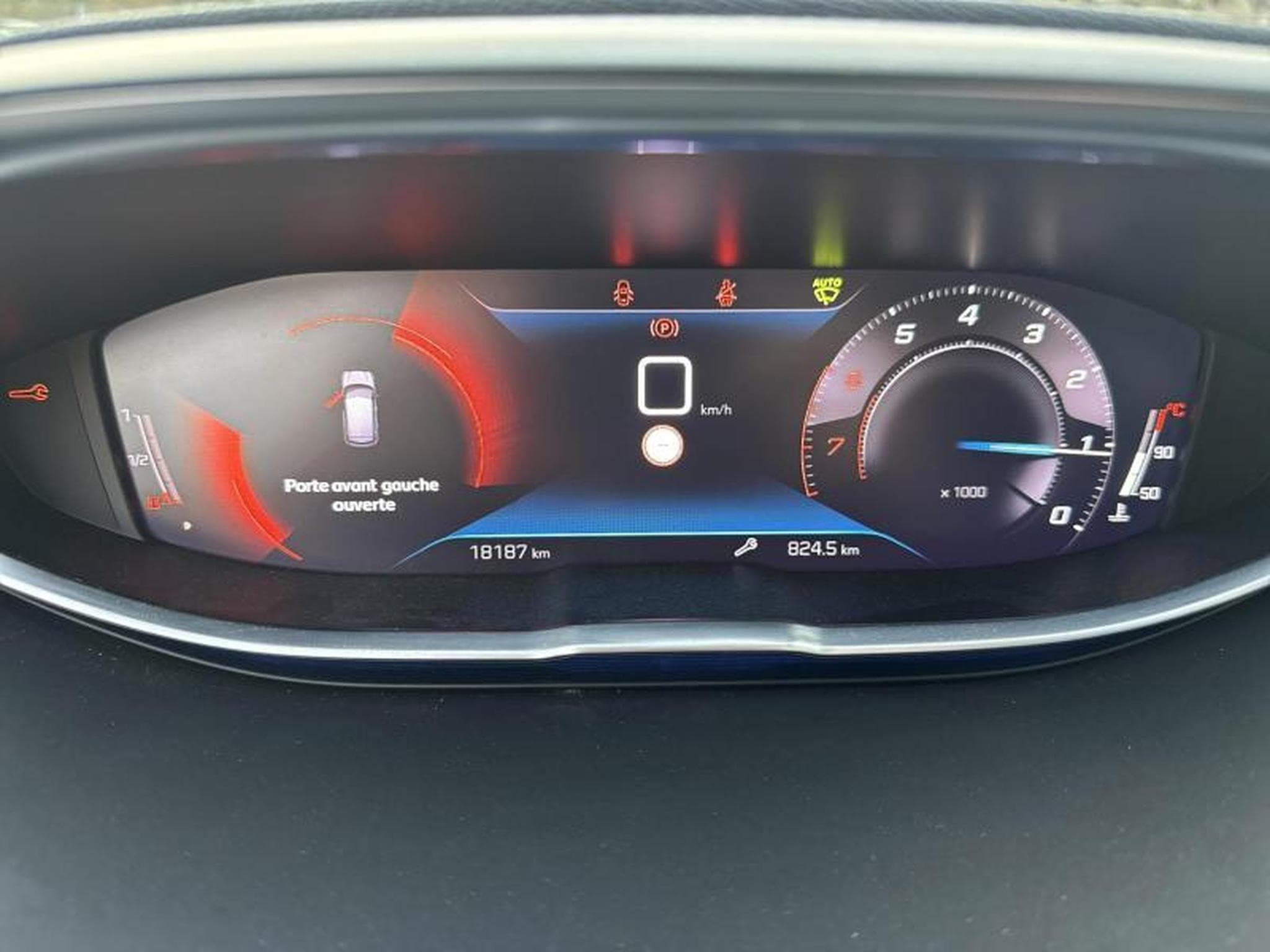 Peugeot 3008 II Allure Pack (2022) - Photo 12