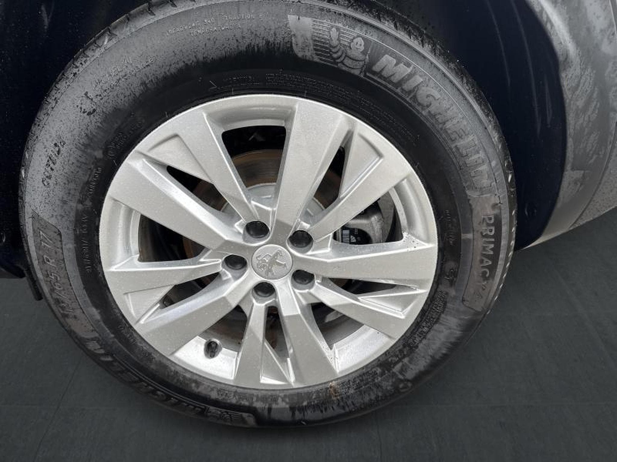 Peugeot 3008 II Active Pack (2023) - Photo 14