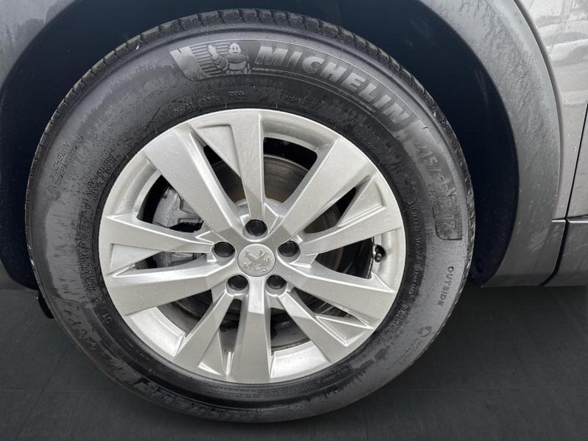 Peugeot 3008 II Active Pack (2023) - Photo 15