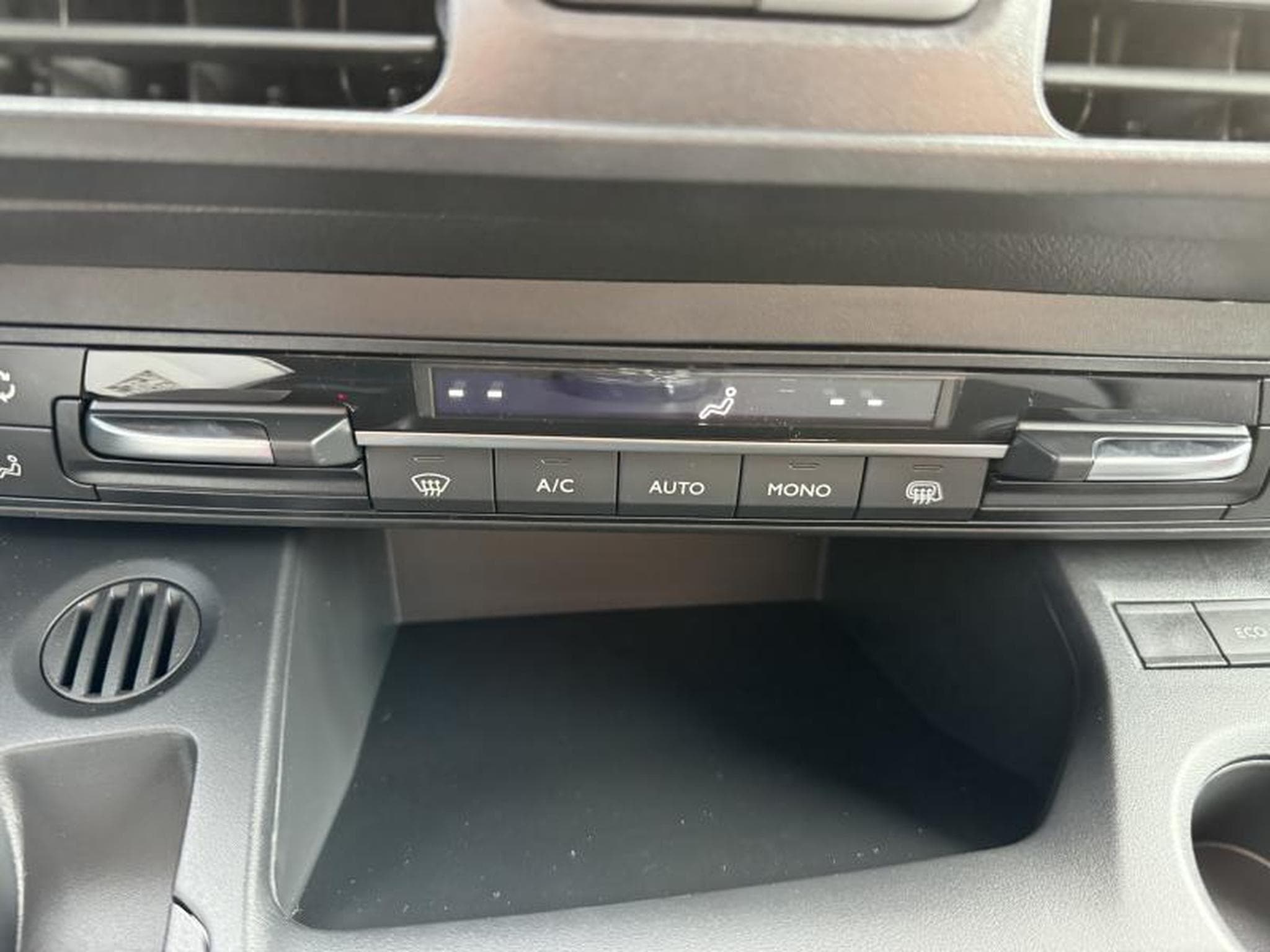 Peugeot Partner Long Heavy (2024) - Photo 2