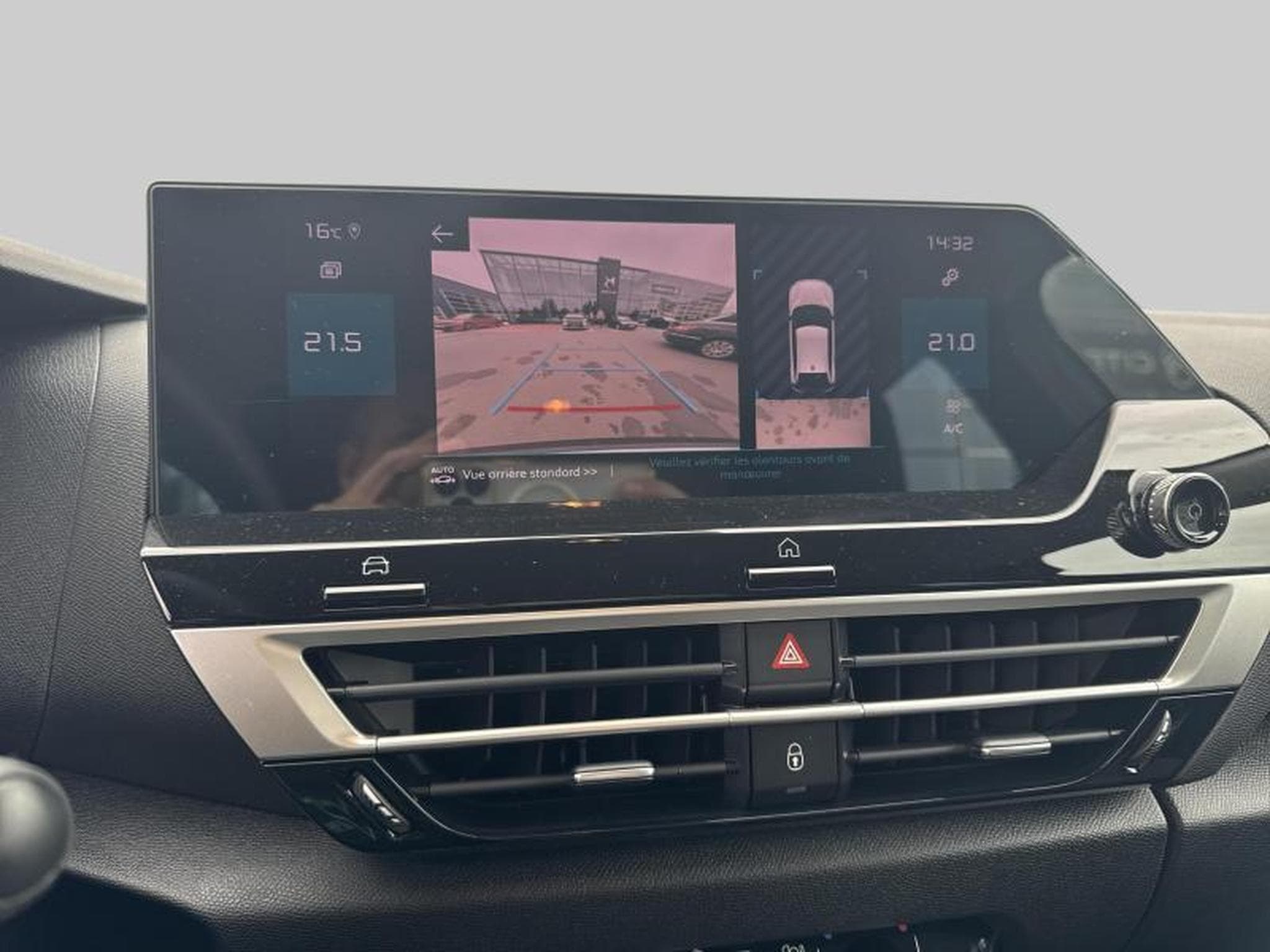 Citroen C4 Feel (2022) - Photo 17